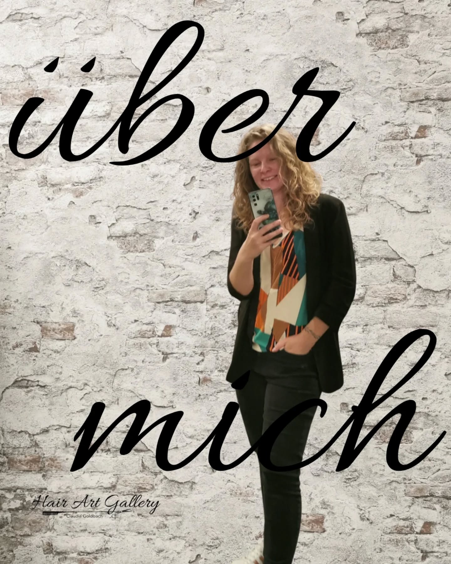 Wer bin ich?
„Hey, ich bin Claudia.
Seit 13 Jahren selbstständig in Prenzlauer Berg, Berlin. 🏙️
Fun Fact: Ich mag es selbst nicht, zum Friseur zu gehen – vielleicht hab ich deshalb meinen eigenen Salon eröffnet.“
SELBSTSTÄNDIG
FRISEURSALON BELRIN
KREATIVITÄT
WOHLFÜHLMOMENT
BERATUNG
#friseurberlin #friseur #friseurprenzlauerberg #haare #beratung #hairartgalleryberlin #kreativität #beratungbeimfriseur