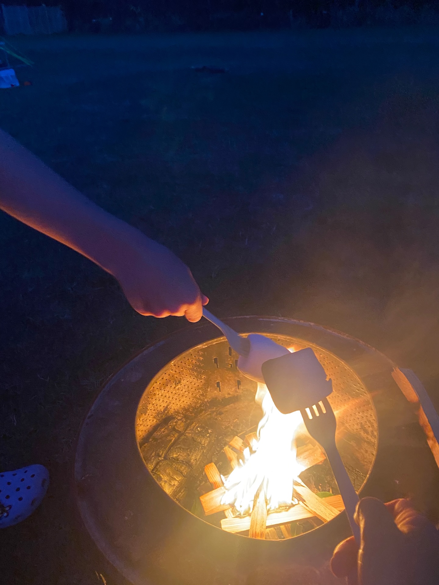 Well August has done a Houdini! Lovely to be able to have a look back at the highlights as it’s always a juggle during the summer months.
1-2 We did proper camping @ruralrelaxing,
3 Woody is still trying to be an aquatic Olympian but has just ended up with an ear infection!
4/5 celebrated my lovely sister’s birthday @roarr_dinosauradventure and on the beach.
6- Channelled my inner Tom Cruise climbing
7 Loved a trip down memory lane at my childhood park
8 We had another bash at magnet fishing (it’s genuinely a thing 😂) we’re not millionaires but we did get a tea cup 🤭
Bring on the fun September (with a little sunshine too please!)