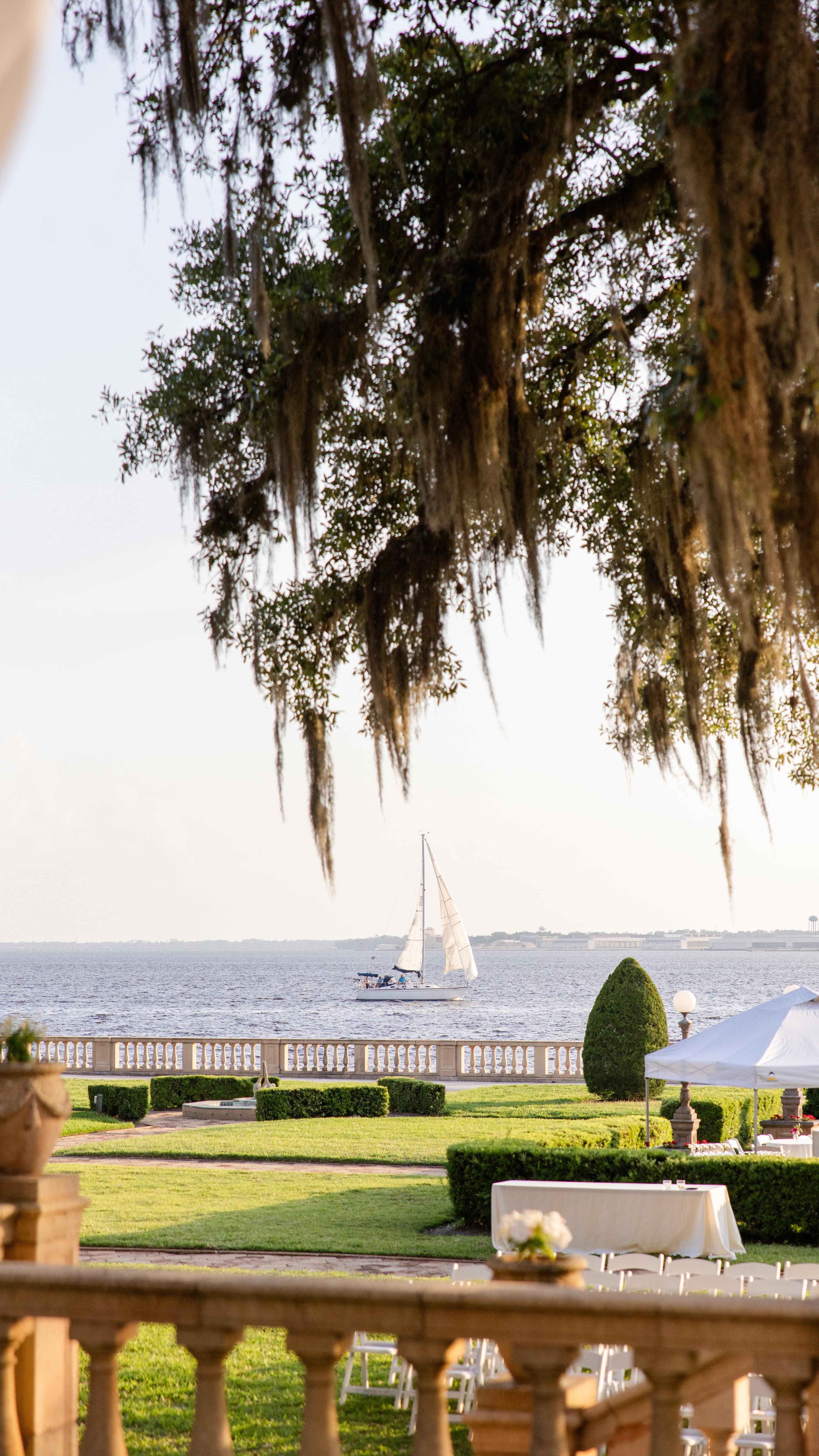 With all The Summer I Turned Pretty talk going around online after hearing that one line about getting married at a country club I knew I had to make something. 😂
This gorgeous wedding day was at Epping Forest Yacht Club @eppingforestevents and sending it off was when of the best ways to say so long to a Summer that got away!
Venue/Catering - @eppingforestevents
Planner - melaniepaigeevents
Photography-@snapshotsbygabriela
Videography - @goldenviewvideoco
Florals - @foxhoundfloral
Makeup - @makeupbychristinaburns
Hair - @beyondasalon
Band - @wrwmusic
Rentals - @luxepartyrentals
Bridal Gown Boutique-@bridalateliermontclair
Gown Designer - @annebarge
Cake - @classiccakes100
Suits - @indochino @menswearhouse
Invites -@damoreinvitations
Transportation- @echoeastcoast
Bridesmaids Dresses - @shoprevelry @azazieofficial @birdygrey@smithandquinn@dessygroup
@goddivafashion