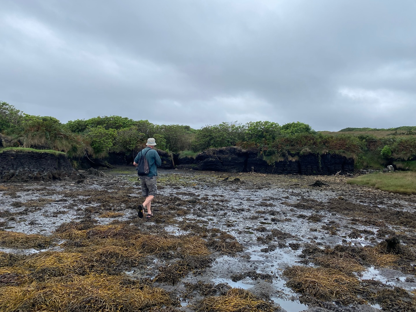 Really happy with our Cork Survey Launch! Thank you to all who attended! With the Autumn Survey just around the corner, we encourage surveyors to book their units as soon as possible! The tides are also looking ideal on September 13th/14th; great conditions for some advanced surveying. We’d love to cover as much coast as possible! Click the link in our bio to book your Survey Unit!
We truly appreciate the efforts of all the surveyors, making a huge contribution to coastal protection! Keep an eye out for posts about training events in your area!