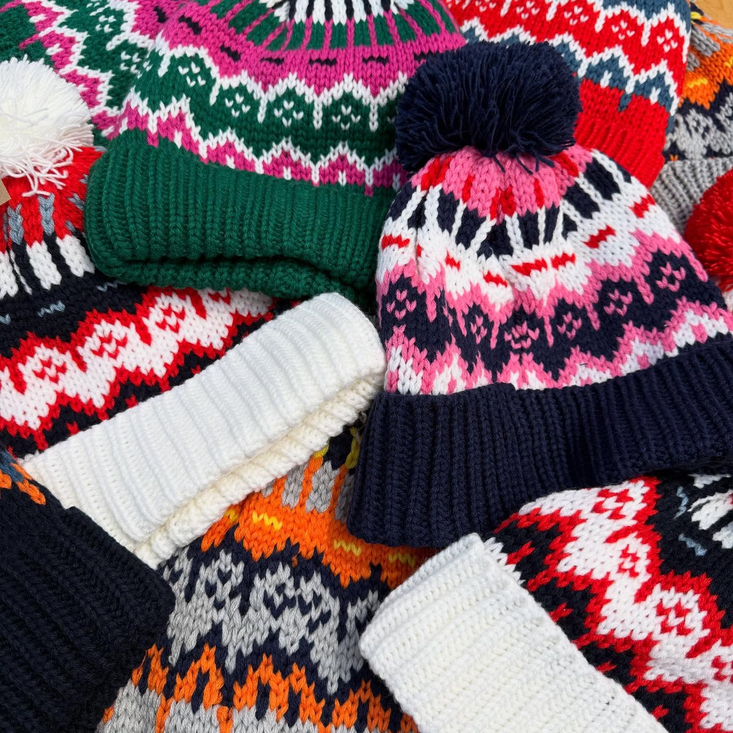 Think these new Alpine Beanies are going to go down well, love the colours!
.
.
#autumn #winter #beechfield #hats #clothing #hatweather #clothing #printers #decorators #silkscreen #screenprinting #colour #print #embroidery #directtofilm #directtogarment #product #garment #tshirt #hoodies #screenprintinglife #woolyhat #woolyhatseason