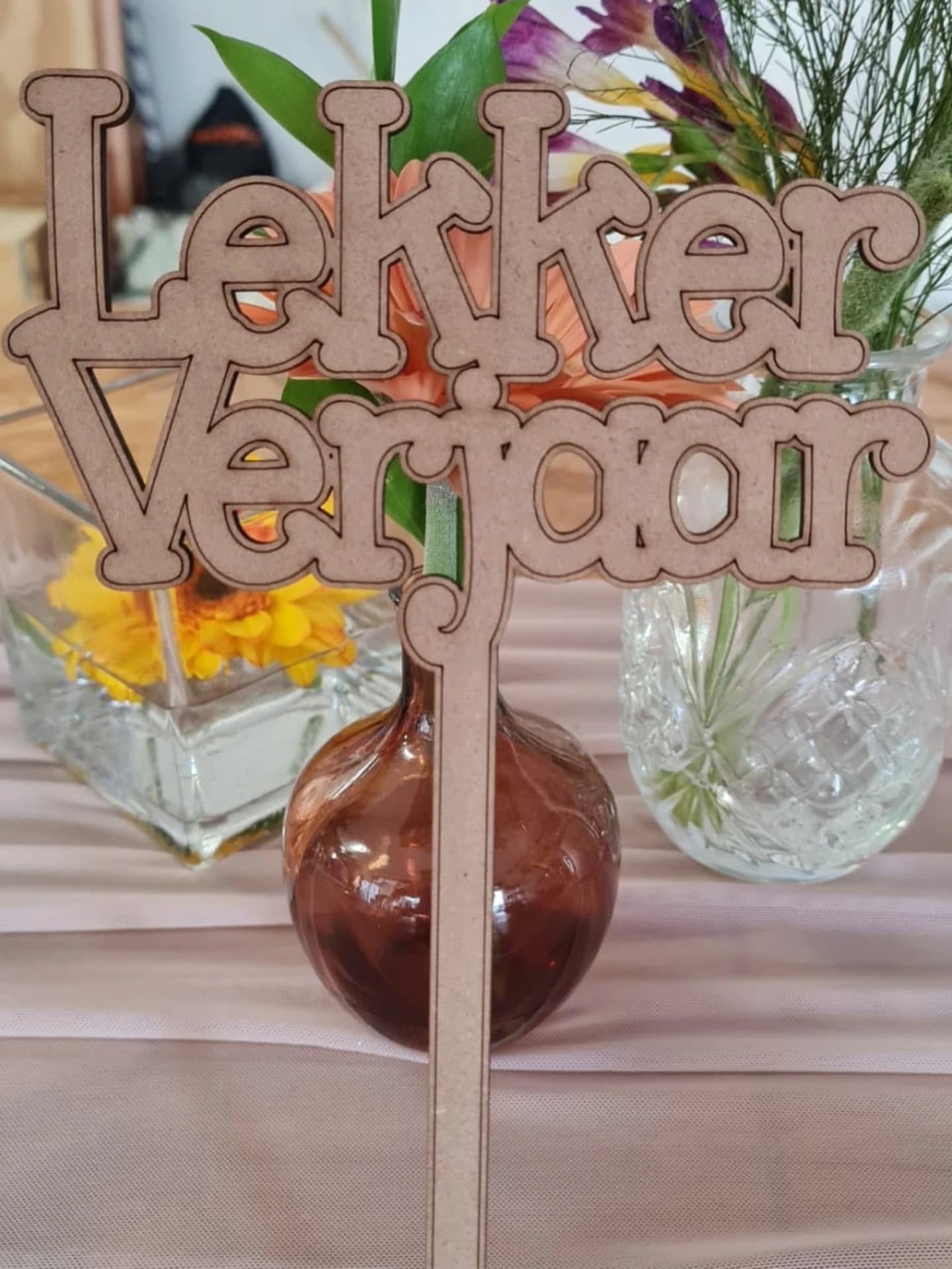 ✨🎂 Top your cake with a little magic! ✨
Choose from our ready-made cake toppers 🎉 OR make it extra special with a personalized design just for you 💖
Perfect for birthdays, weddings & celebrations big or small 🥳
📩 DM us to order yours today!
@partydecorhire
@retro_photo_booth