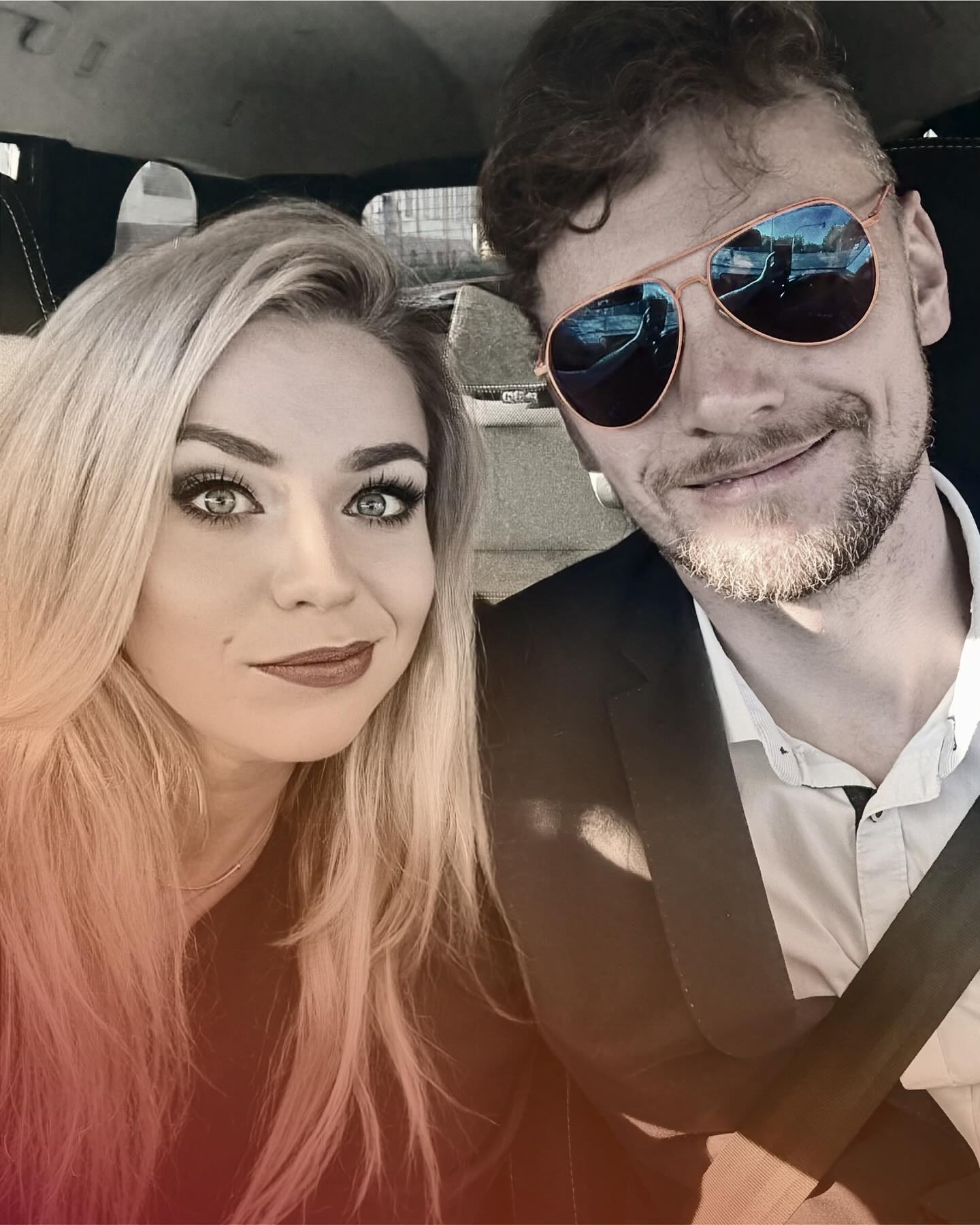 heute durften wir die #vernissage der lieben @zajonzart in #burgstädt begleiten - beim thema #urlaubsreif waren wir natürlich direkt #dabei - #vielendank für die #einladung #🖌️ #🎨
eine tolle #ausstellung - ein besuch #lohntsich im artforum in burgstädt
#duo #acoustic #acousticguitarcover #musicians #musicianlife #backstage #abouttheweekend #heandshe #sunglases #selfie #passion #livemusic #livemusik