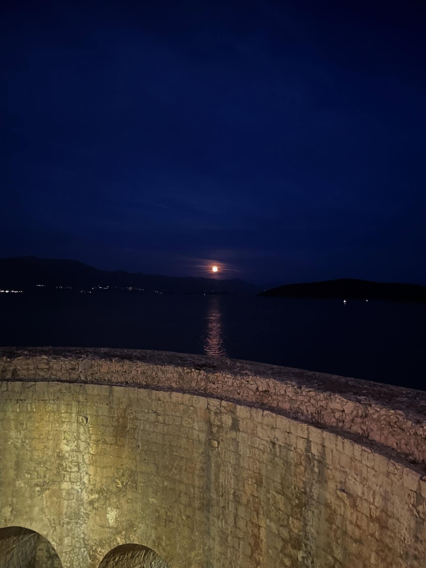 Beautiful blood moon over Pelješac peninsula 🌝
