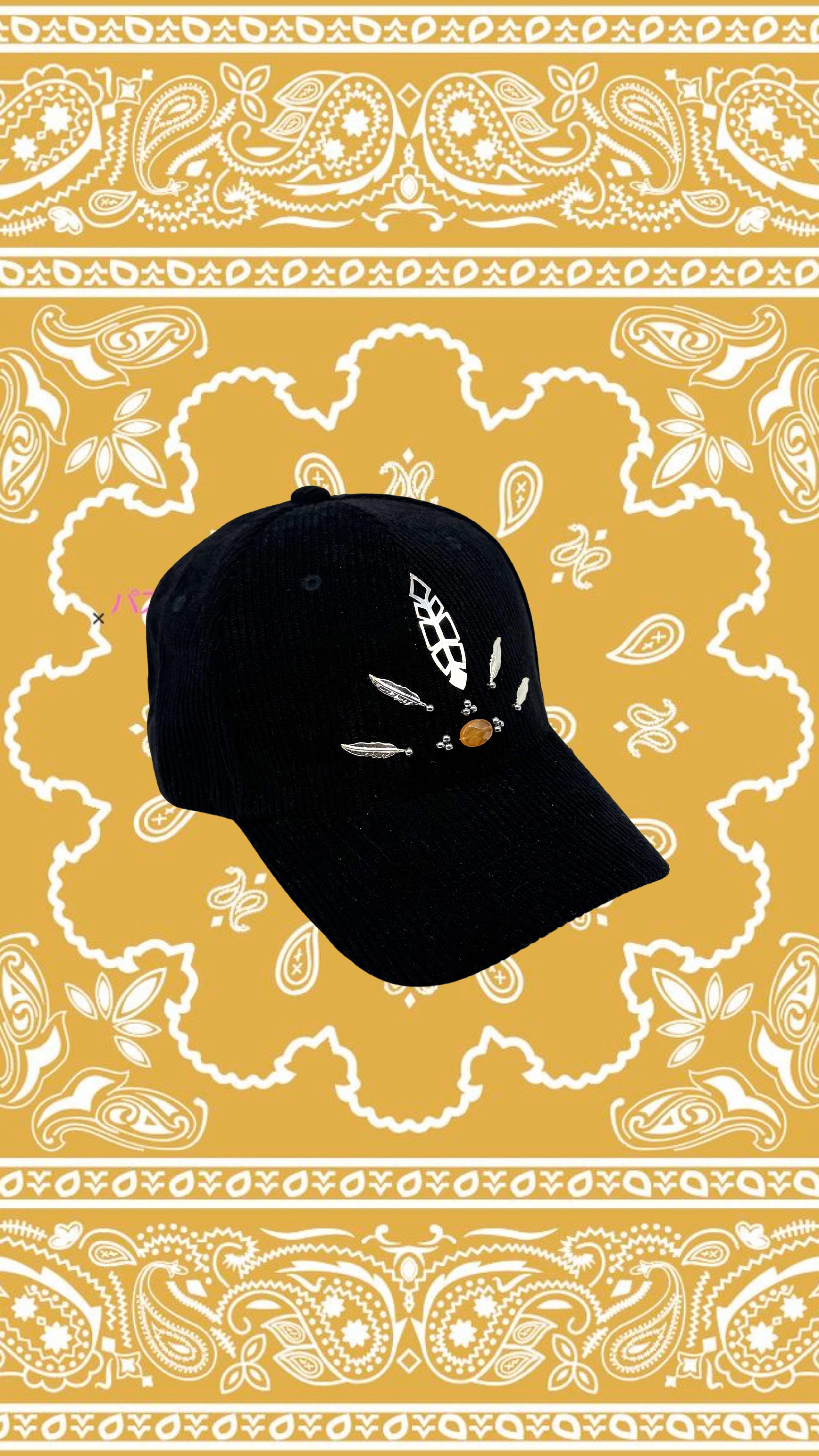 La casquette de Sidney inspirée du chapeau de @eloizmusic 💛✨ Défi relevé ? 😁
Pour commande ta casquette avec un ornement rien de plus simple, ajoute dans ton panier : La casquette de ton choix + l’ornement désiré 🫶🏼
#rubambelle #casquettepersonnalisée #casquette #casquettespersonnalisées #casquetteurs #casquettestyle #casquettealenvers #casquettefemme #casquettes #rubambellecasquette
