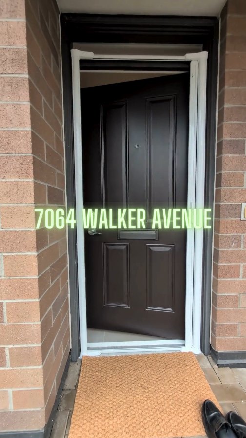 🔥 NEW LIST PRICE OF $1,150,000 🔥
- 4 bedrooms
- 1800+ square ft
- 750 square ft of outdoor space
- enclosed garage
- prime high gate village location!!!
Call now for your own private tour! Amazing deal for a townhouse this size in Burnaby!
#realestate #coquitlam #vancouver #vancity #portmoody #burnaby #portcoquitlam #sold #topproducer #eastvancouver #newwestminster #vancouverrealestate #surrey #newwestminster #realtor #mapleridge #market #marketreport #hot #canadarealestate #canada #presale