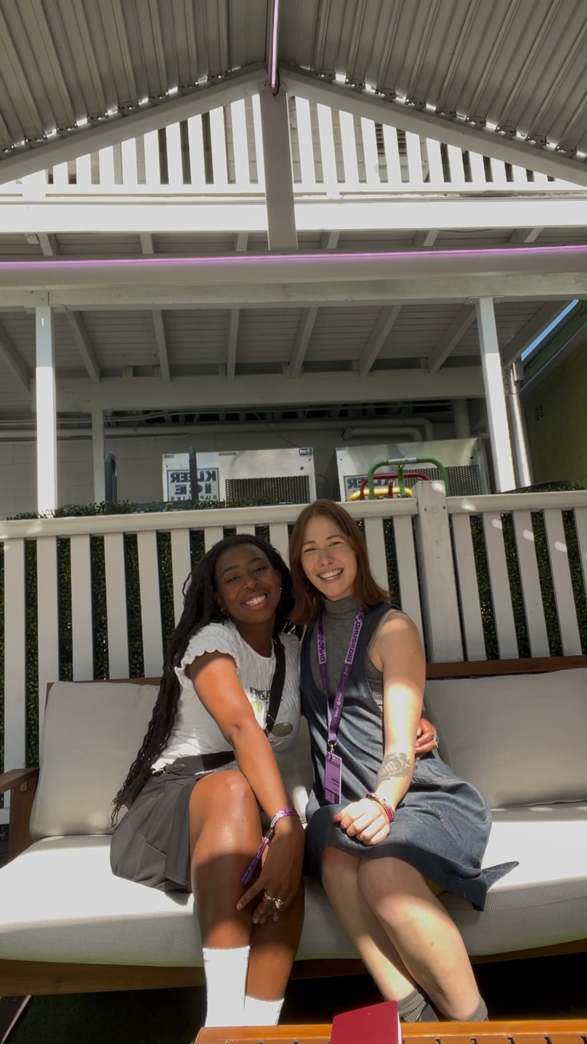 Since bursting onto the scene, KYE has captivated audiences with her signature, sun-soaked sound that effortlessly bridges indie-pop and R&B, crafting feel good anthems that celebrate joy, culture, and community. From Zimbabwe to London to Naarm, KYE’s journey is one of fearless self-expression: an ever evolving artist with an undeniable, magnetic energy. Resident journo @hazelmeimusic had a chat with @getitkye ahead of her second showcase!
Showcasing @bigsound Thursday 4th September 11:30 ar Eclipse ✨