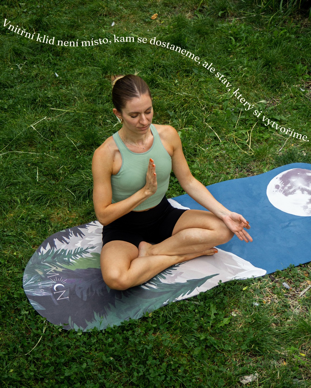 Ve světě plném chaosu je důležité najít chvilku pro sebe a naslouchat svému nitru. Harmonii a klid můžeme najít v každém okamžiku, pokud se naučíme zpomalit a vnímat krásu kolem nás.🌙✨
Jak vy hledáte svůj vnitřní klid? Sdílejte s námi svoje tipy.🧘🏻♀️
#Moontouchmatty #VnitřníKlid #Harmonie #Meditace #Jóga #MoonTouch