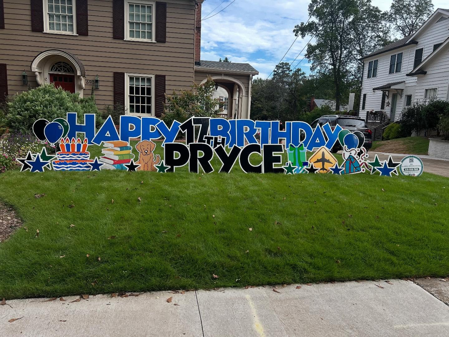 Warning: our signs may cause excessive honking + smiling. #SpreadTheJoy #CelebrateBig #CelebrationYardGreeting #georgiayardcards