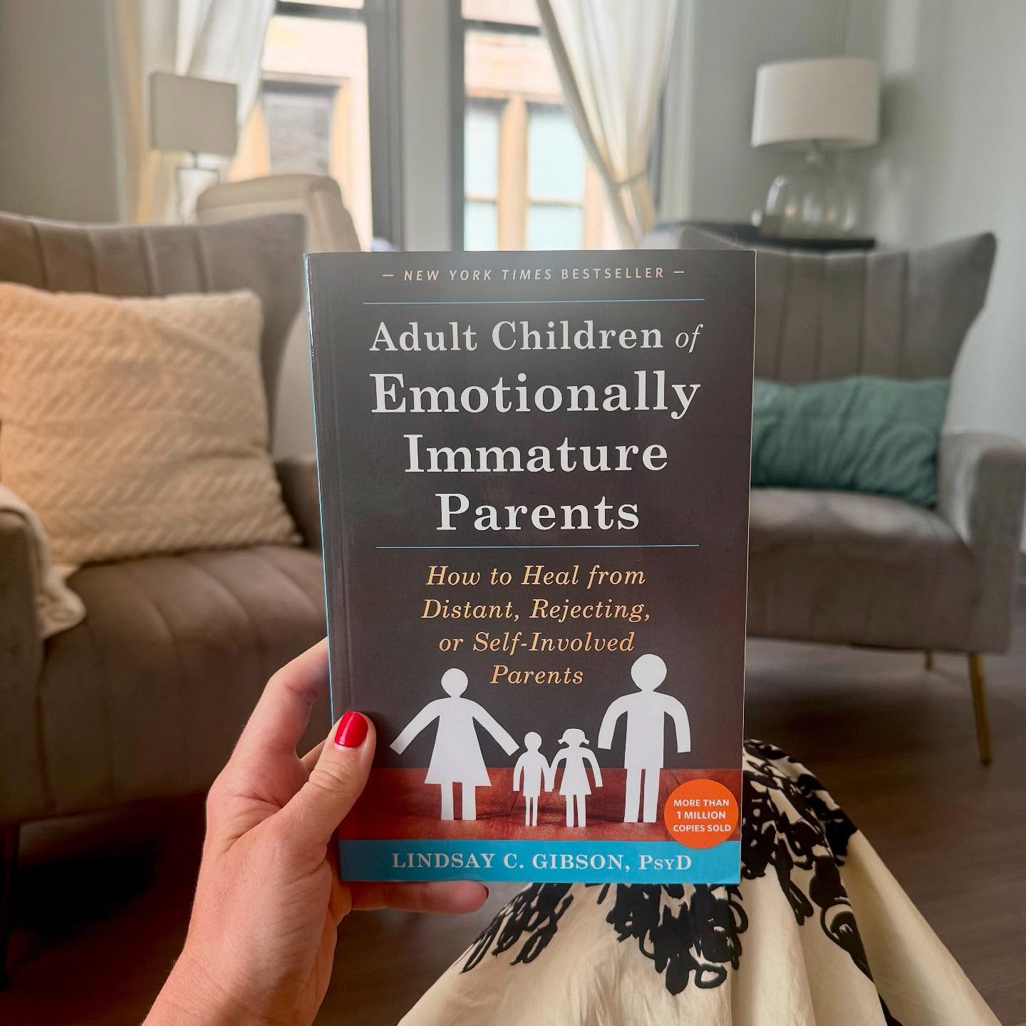 ⭐️⭐️⭐️⭐️⭐️
This book excels in articulating the challenges faced by adults raised by emotionally immature parents. It discusses the differences between emotional, driven, passive, and rejecting parents, thoroughly explaining each parenting style and its impact on adulthood.
I appreciate this book because it addresses the hot topic of attachment styles in a comprehensive way. I am a big believer in ‘good enough parenting’ and recognize that parents are often doing the best they can. However, there are real consequences when there are varying degrees of immaturity, abuse, or neglect. Hopefully this book helps you understand yourself or your loved ones better.
#therapybooks #psychologybooks #selfhelpbooks #trauma #immatureparents #lindsaygibson