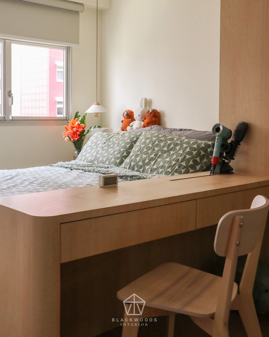 A Room for Rest & Focus
A cozy nook that balances both calm and
function — where the bed meets a seamless
study corner. Soft wood tones, natural light,
and rounded edges bring comfort to every
moment, whether winding down or working.
#blackwoods #blackwoodsinterior
#interiordesignsg #singaporehomes
#quietluxury #modernminimalist
#contemporaryinteriors #neutralpalette
#designinspo