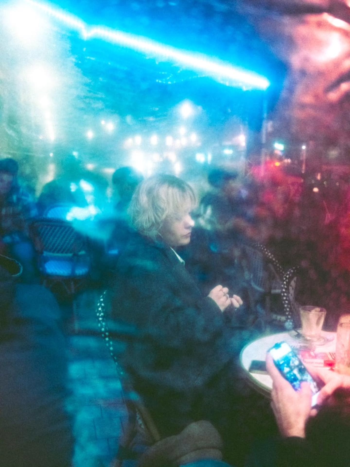 SCROLL.
#streetphotointernational #streetscenesmag #streetphotography #bordeaux #bordeauxmaville #fujifilm_xseries
@simpleisbeautifulphotography