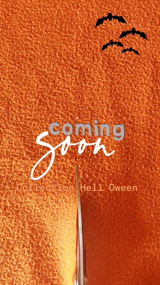 Vous êtes prêts ?
#lazouzoulerie #handmadewithlove #halloween #wenesday #collectionhalloween #spooky #automne