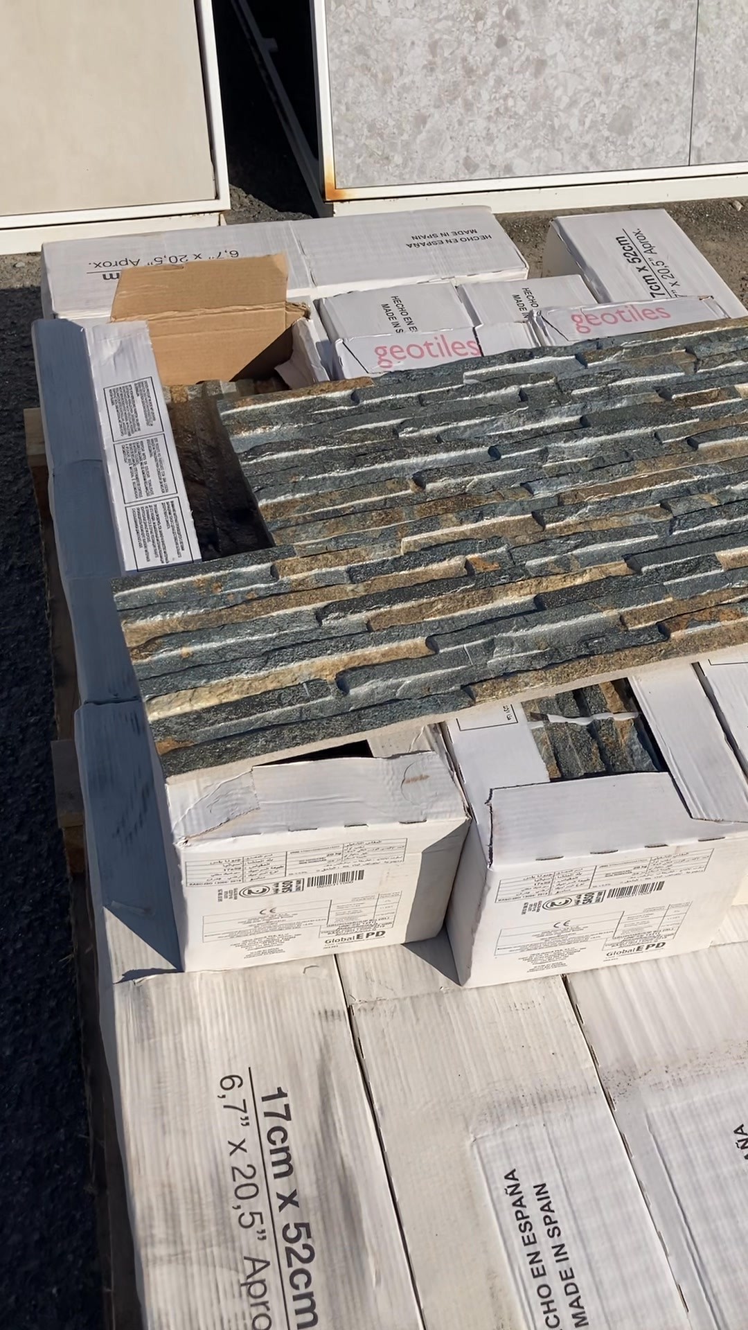 #exterieur #extérieur #carrelageexterieur #valenciennes #carrelages #carrelage #carrelagemural #effetpierre #decorationinterieur #deco #carrelagesalledebain #déco #decorations #carrelageinterieur #salledebain #braderie