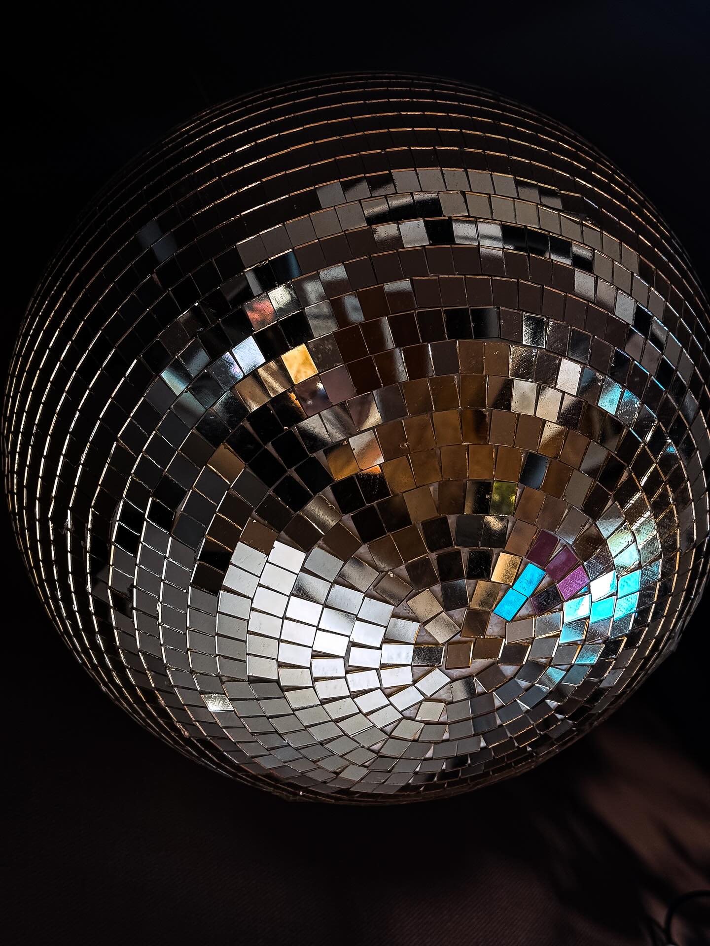 Premiär för LÖRDAGSÖPPET i veckan 💃
Villan är redo. Är ni redo? 🪩
Öppet kl 10-14. Vi ses! ❤️