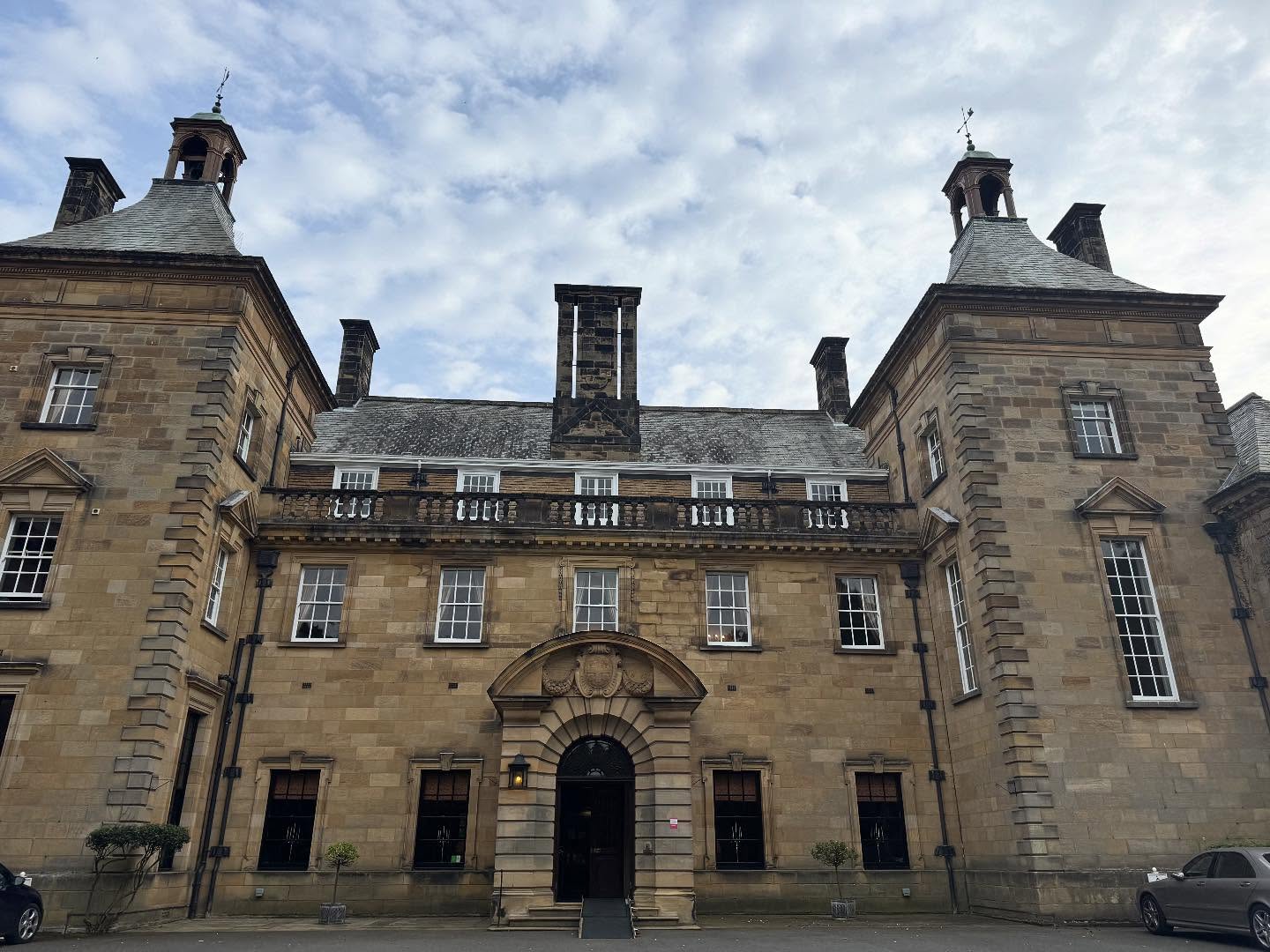 A lovely new venue for me 😍
@crathornehallhotel for a very special show for Janice and all her female friends and family.
What an afternoon it was!!!!
So much love and laughter and I don’t think I caused all of it 😂😂
To get a phone call later on to make sure I had got home ok and to tell me all the guests were raving about my show meant the absolute world to me 🥰🥰
Also just look at that fabulous cake by @jenshouseofcakes 😍😍