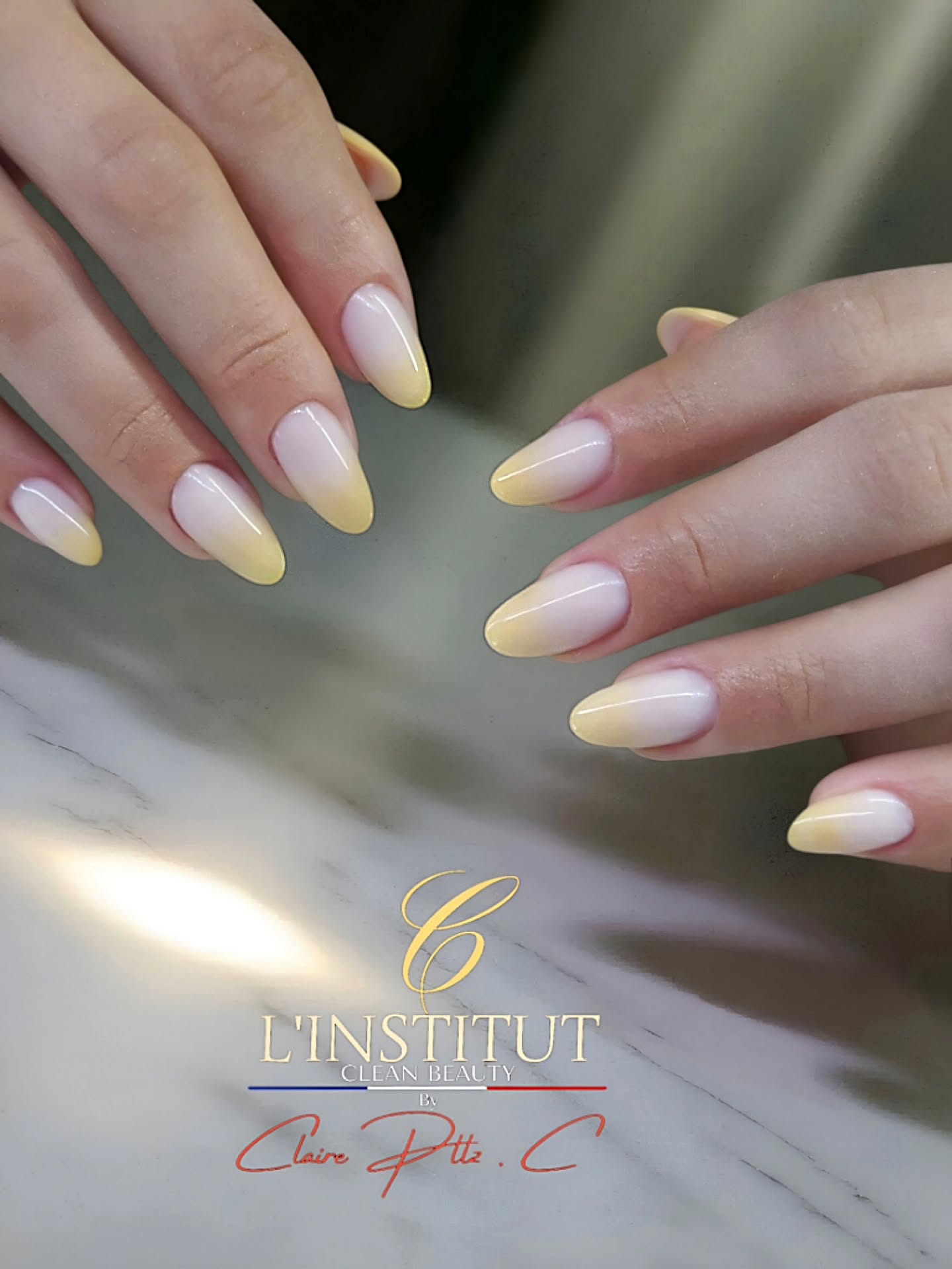✨ Élégance Butternail ✨
La tendance incontournable de l’été : un jaune pastel délicat, doux comme la lumière du matin.
Un dégradé subtil, raffiné, qui habille vos mains d’une touche solaire et distinguée.
👉 Sweepez vers la gauche pour découvrir l’avant / après avec son fond sublimé.
⚜️ 𝐂 -𝐋'𝐈𝐍𝐒𝐓𝐈𝐓𝐔𝐓 𝐂𝐥𝐞𝐚𝐧 𝐁𝐞𝐚𝐮𝐭𝐲 ⚜️
SOINS - ONGLERIE - BEAUTE DU REGARD - ÉPILATIONS
📆 𝗥𝗗𝗩 👉 lien en bio
🚘 A 5 min du centre ville de VALENCE
🅿️ PARKING PRIVATIF GRATUIT🫰
🚍 BUS Citea 4 ou Citea 8 🛑 Demande Arrêt :
🚸Centre commercial ou 🚸Pierre blanche
📍1310 Avenue de la République
07500 Guilherand-Granges
(En face de Auchan et Norauto)
BESOIN DE CONSEILS OU AUTRE DEMANDE ⁉️
Si aucune disponibilité ne vous convient, ou vous ne savez pas quelles prestations choisir, merci de laisser un message au : 07.81.13.48.24
.
.
.
.
.
.
#onglerievalence#NailArtHauteCouture
#nails💅
#manucurerusse #nailsart #nailartist