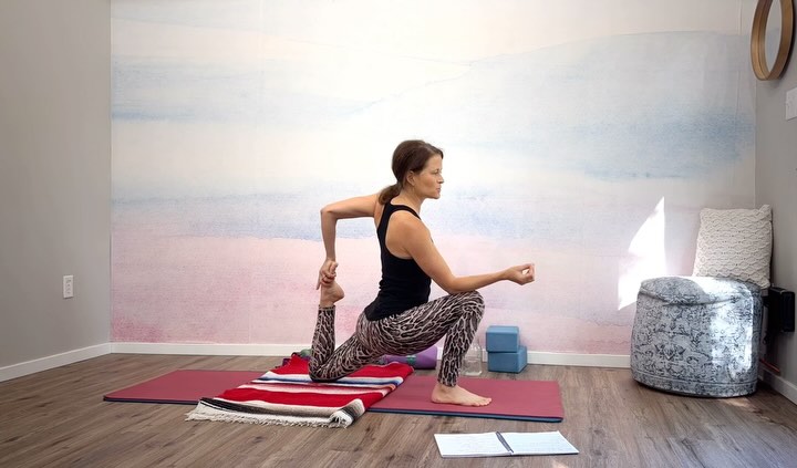 Bestill your heart.
The Heart gets turbulent when we start to open it (vulnerability).
Fear sets in. The opening is unfamiliar and/or has a story attached to it.
Stay present to the split second of stillness between inhale and exhale.
Rest in the place of non-doing and trust it.
Bestill your heart through breath.
#classintention #forrestyoga #heartopener #bowpose #backbends #onlineyoga