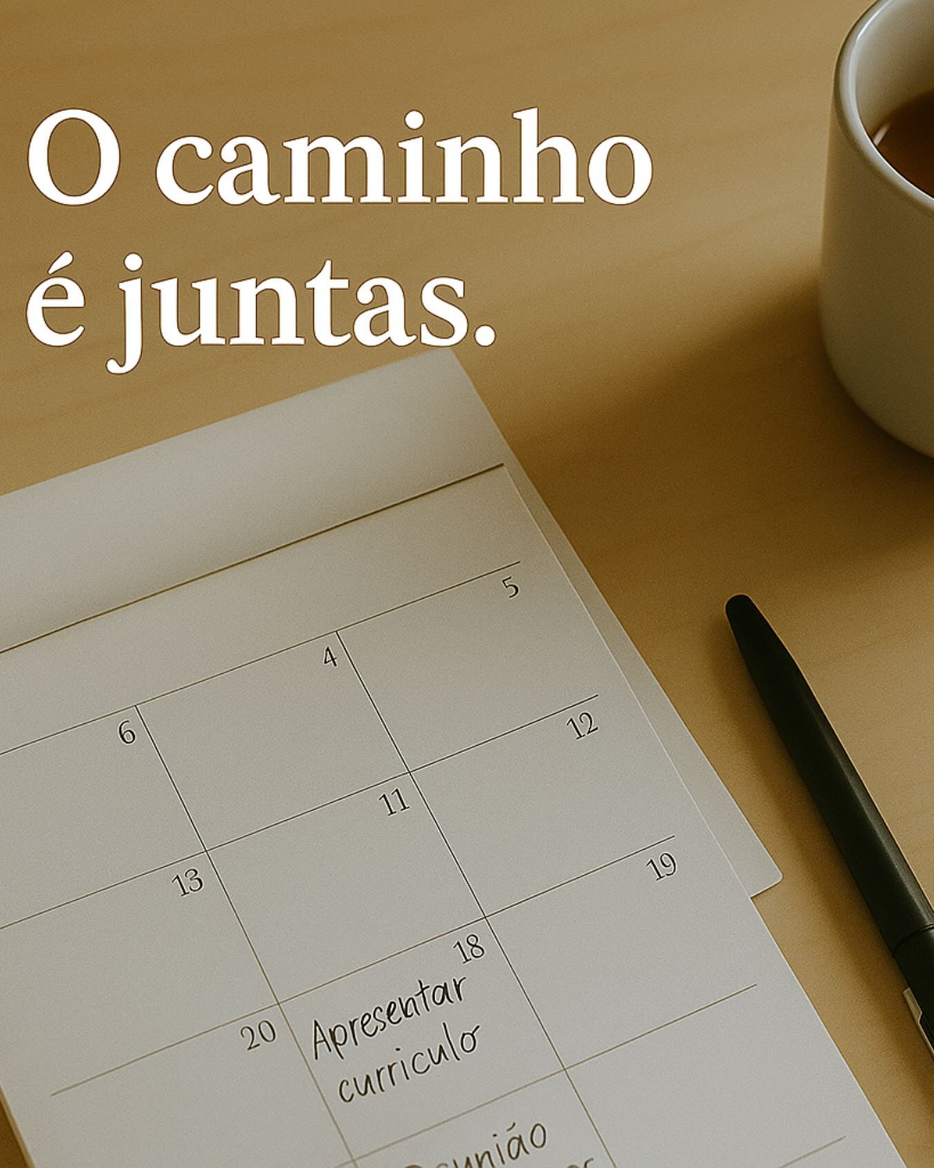 Preparamos tudo com todo o cuidado.
Organizamos os materiais. Afinamos os ritmos.
Abrimos o coração para acolher cada criança, cada família.
Mas…
E quem nos acolhe a nós?
Quem segura a mulher por trás da educadora?
Quem sustenta a presença de quem passa o dia a sustentar o outro?
A verdade é que a energia não é infinita.
As dúvidas chegam. Os desafios aparecem.
E a missão de educar, por mais sagrada que seja, pode tornar-se solitária, se não houver rede.
Foi por isso que criámos este espaço.
Porque ninguém educa sozinha.
Porque a prática precisa de presença, mas também de estrutura, visão e cuidado mútuo.
Hoje começamos um novo ciclo com a nossa mentoria em grupo. Um caminho profundo, desenhado para quem já vive esta pedagogia connosco e quer ir mais longe.
Mas se estás a chegar agora, também há espaço para ti.
Há partes desta jornada que estão abertas a toda a comunidade:
Ritmos do Ser – um caminho de reconexão com os ciclos do ano, pensado para sustentação emocional e organização interna da educadora e do grupo.
Oficinas Florescer – encontros sazonais para cultivar arte, ritual, escuta e presença
Educar é arte.
Mas manter-se inteira na arte… é obra de muitas mãos.
Se queremos ir longe, inteiras, inspiradas, temos de ir juntas.
Este é o convite para o novo ano.
Queres caminhar connosco?💛
Detalhes na Bio