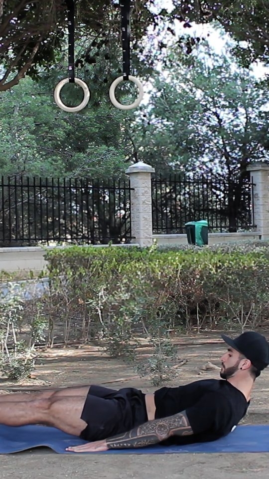 | Leg Raises + Hip Lift | Why do it?
Because a strong, stable core is the powerhouse behind every movement — from lifting and running to protecting your spine and moving with control.
Muscles worked: Lower abdominals, hip flexors, obliques, deep core stabilizers
This move takes the classic leg raise to the next level by adding a controlled hip lift, building strength, stability, and core endurance.
✅ Strengthens lower abs and deep core muscles
✅ Improves pelvic control and spinal stability
✅ Enhances functional core endurance
✅ Supports posture, balance, and injury prevention
✅ Builds a strong foundation for lifts, sports, and daily life
📍 Train with – Amsterdam Noord
🌐 Book your free intake: www.kebko.kabakibi.com
📩 DM us to get started today
#LegRaises #HipLift #CoreStrength #kebkofunctionalfitness #PersonalTrainingAmsterdam #StrongCore #StabilityAndStrength #TrainSmart #InjuryFreeTraining #PTAmsterdamNoord #FunctionalFitness #FitnessAmsterdam #movementismedicine