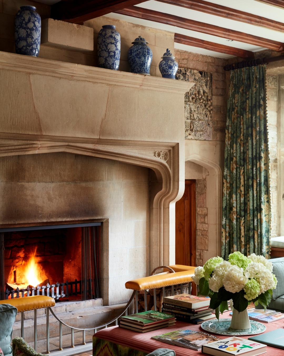 As the autumnal season approaches, the crackling sounds of a roaring fire become the soundtrack to cozy evenings here at Coombe-End. We love the feeling of snuggling up, embracing the warmth and comfort that this time of year brings.