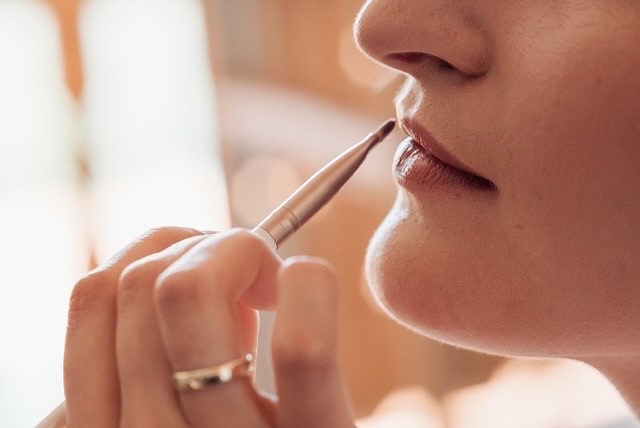 ✨✨💖
Kollagen unterstützt die Reperatur deiner Haut - von innen 💕
📸 @doris.bildermitherz
#skinhealing#beautyfrominside #collagenbeautybooster #makeuplover #mariasfrisurenerkstatt #brautstylingchiemsee #brautstylingchiemgau #beautypinkdrink