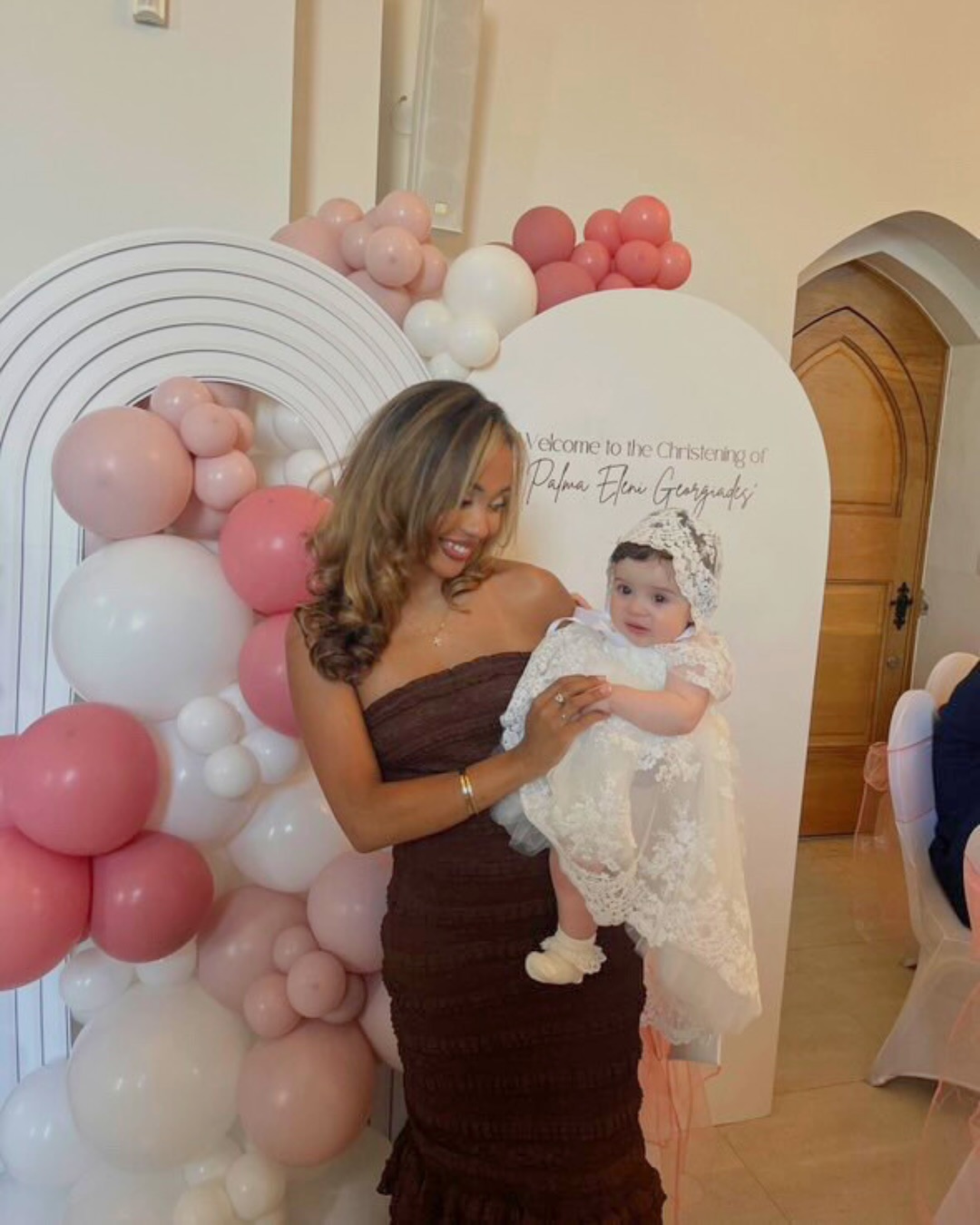 🌸 A day filled with love, laughter, and the prettiest details 🌸
Swipe through to see this beautiful christening celebration we styled, from the personalised balloon centrepieces to the dreamy backdrop and soft pink touches throughout 💕
Every detail was designed to create a warm and memorable atmosphere for such a special occasion ✨
Ready to bring your vision to life? 🎀 Whether it’s a christening, birthday, or milestone celebration, we’ll style it to perfection.
👉 Save this for inspiration & DM us to start planning yours!
📸 @iamnellooo
#ChristeningDecor #EventStyling #LuxuryEventPlanner #BalloonStyling #EventInspiration #PartyDecorIdeas #ChristeningInspo #LuxuryEventsUK