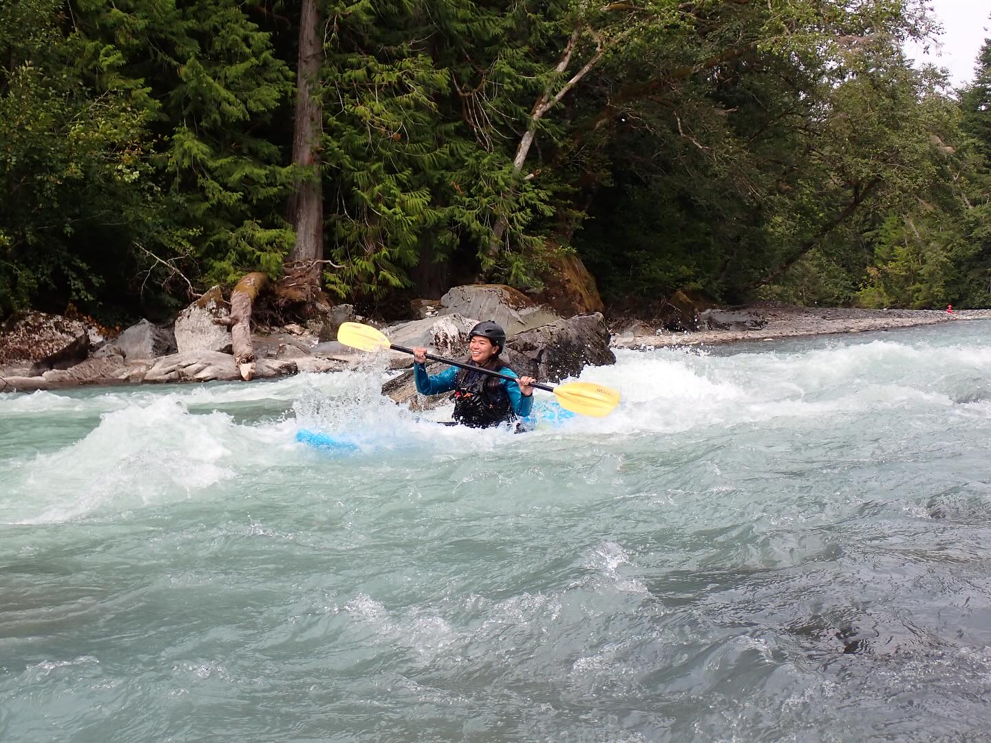 Another weekend out with @riverculturekayaking running an introductory to whitewater course in the beautiful Squamish area on the Cheakamus River.
It was awesome to have a group from @ubcvoc up before their fall semester kicks off. Lots of excitement and skill development over the two days.
@nrsweb
@pyranha.kayaks
@lendalna
#outdoors #adventure #training #paddlesport #adventuresport #kayaking #whitewater