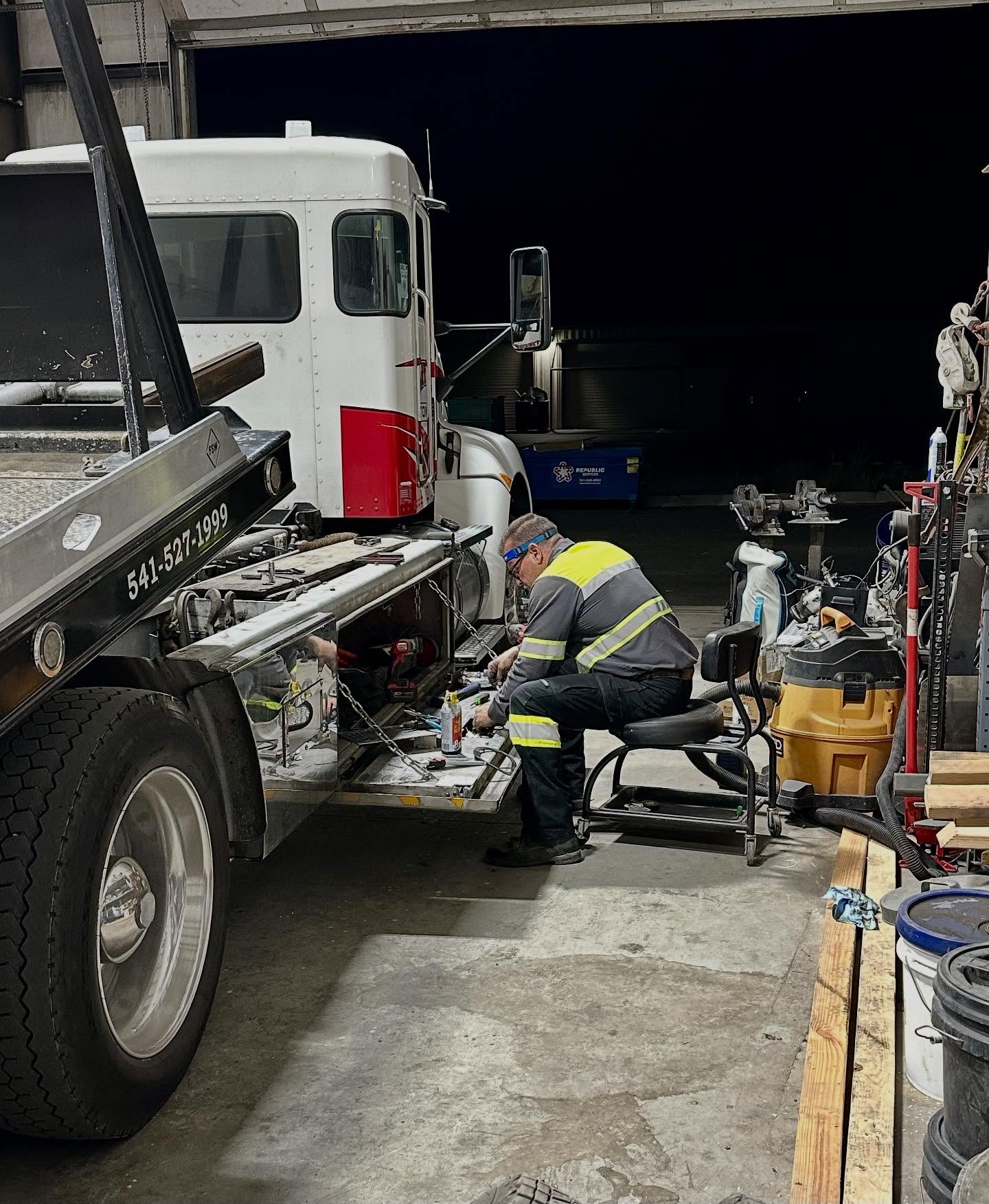 Many don’t see the ‘behind the scenes’ and long nights that come from tending to “the details” of the business, what keeps it functioning day after day. Any business owner will understand this to the fullest, I’m sure. The details don’t get fixed, that truck doesn’t run the next day. And That’s simply not an option………
#smallbusinessowner #justkeeptrucking