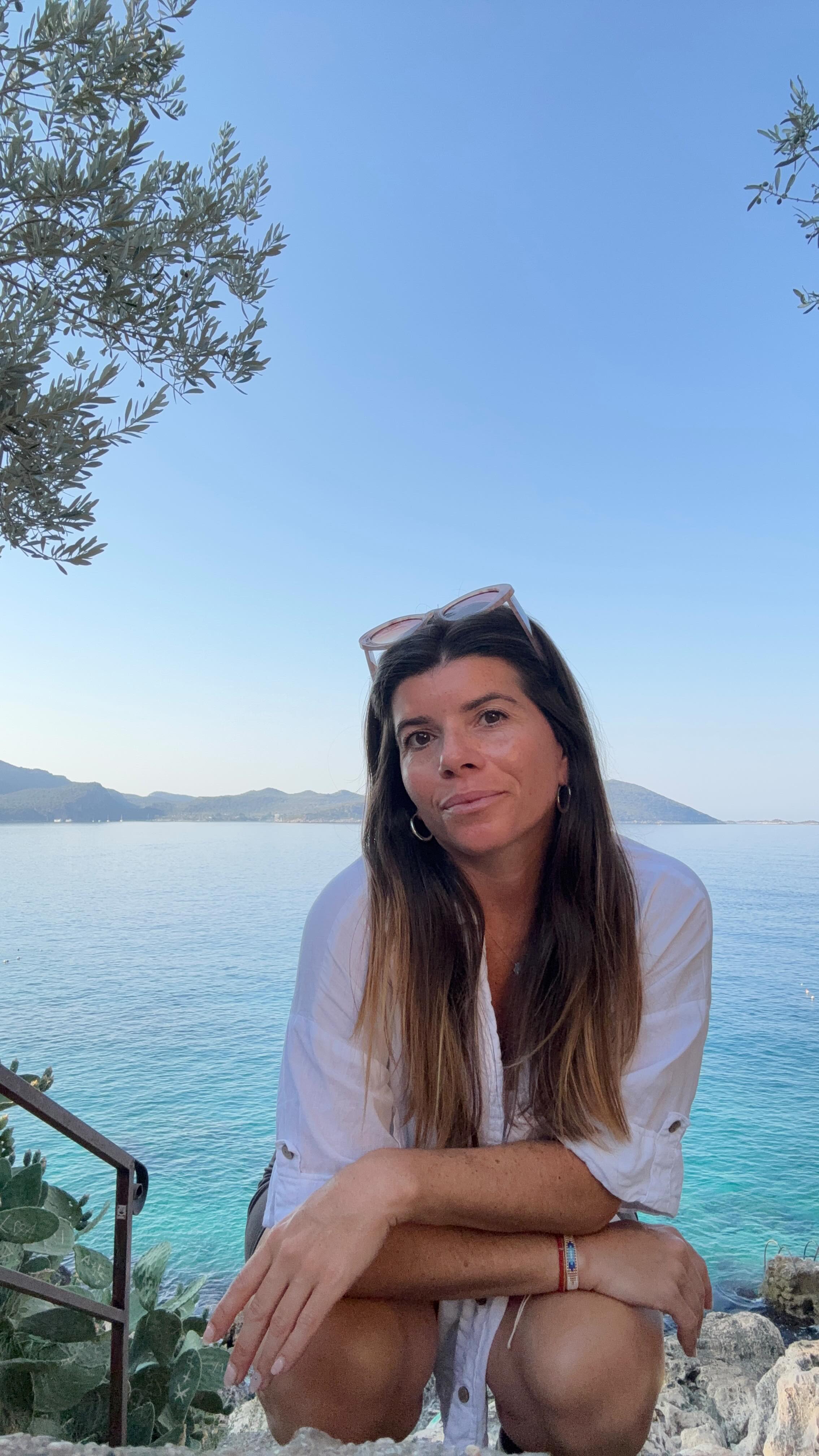Big News…💥
Join me on my adventures ✈️🌍
I’m beyond excited to launch my travel planning service,
helping you curate unforgettable experiences abroad ✨
From my first flight at 6 weeks old to globe-trotting with loved ones, strangers & random animals…
I’ve had the privilege of exploring the world and sharing memories with others.
Now, I’m putting my expertise to work for you.
With insider contacts worldwide, including African safari specialists,
let me take care of the details and create lifelong memories.
Send me a DM to schedule a call 📞