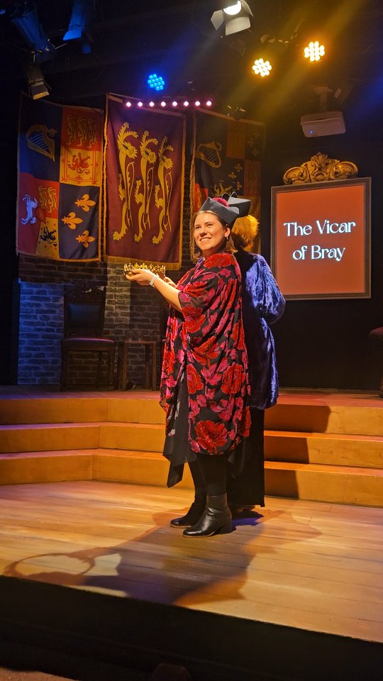 Week 2 of The Hollow Crown kicks off this evening! Join our players and troubadours on this whimsical journey through the centuries at Williamstown Little Theatre, on until 20 September 👑
🎭 The Hollow Crown by John Barton, directed by Peter Newling
🌟 Tickets available via wlt.org.au/book-tickets or by calling 0447 340 665