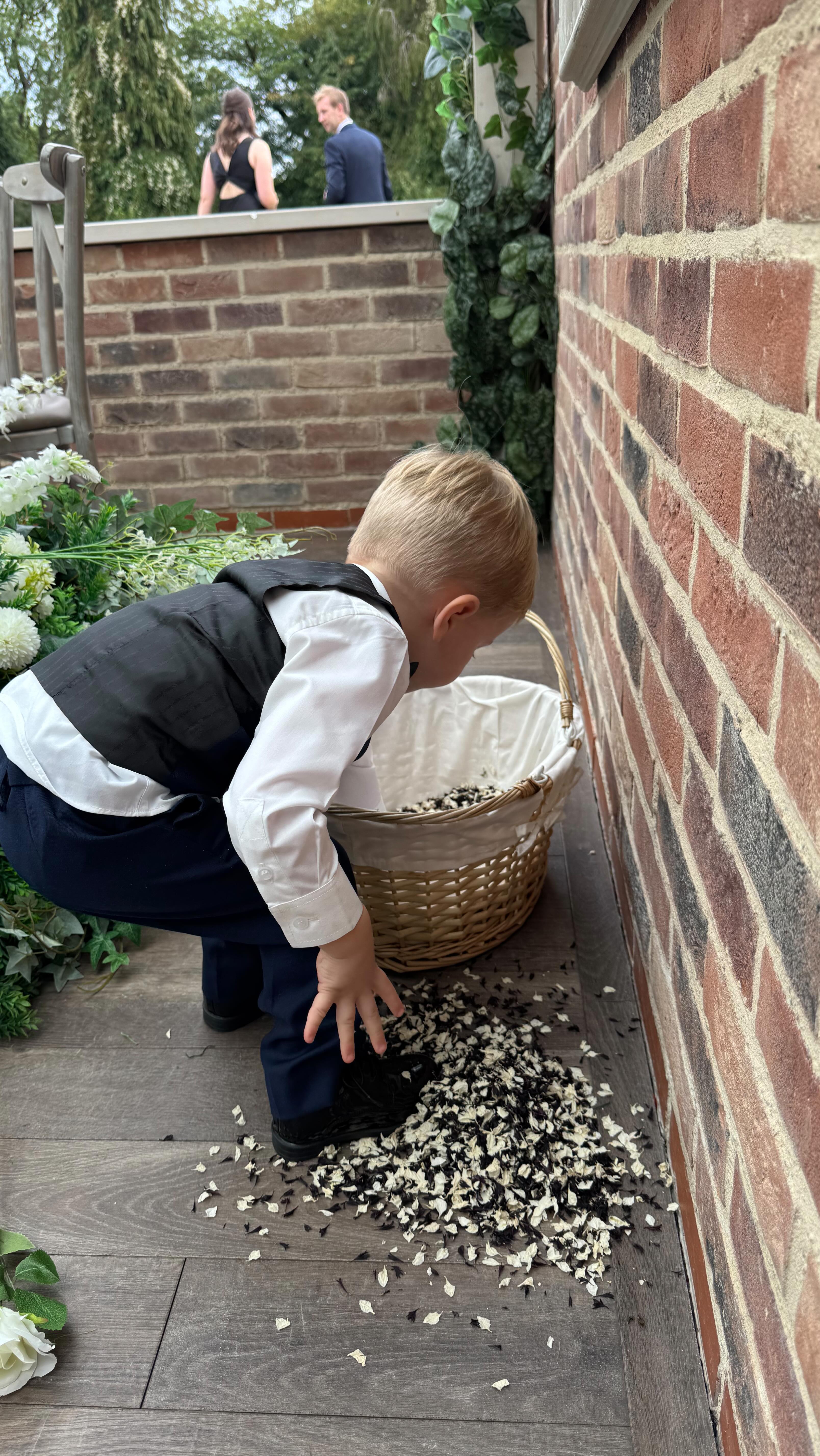 This is our realityâŚwe know we need to show more of what we do, we know that capturing content is an important factor for social mediaâŚhowever itâs easier said than done.
When at a wedding our main priority is the child in our care, the service we have worked so hard to provide and the wedding and childâs schedule. Itâs super difficult to capture what we do in real time.
However we know this is important for prospective clients so we are working hard to find a way to incorporate this in to the weddings coming up, but with the least disruption caused. âĽď¸
Keep a look out đ
#theweddingnanny #weddingchildcare #kidsatweddings #weddingnanny #weddingsupplier #Derbyshirewedding