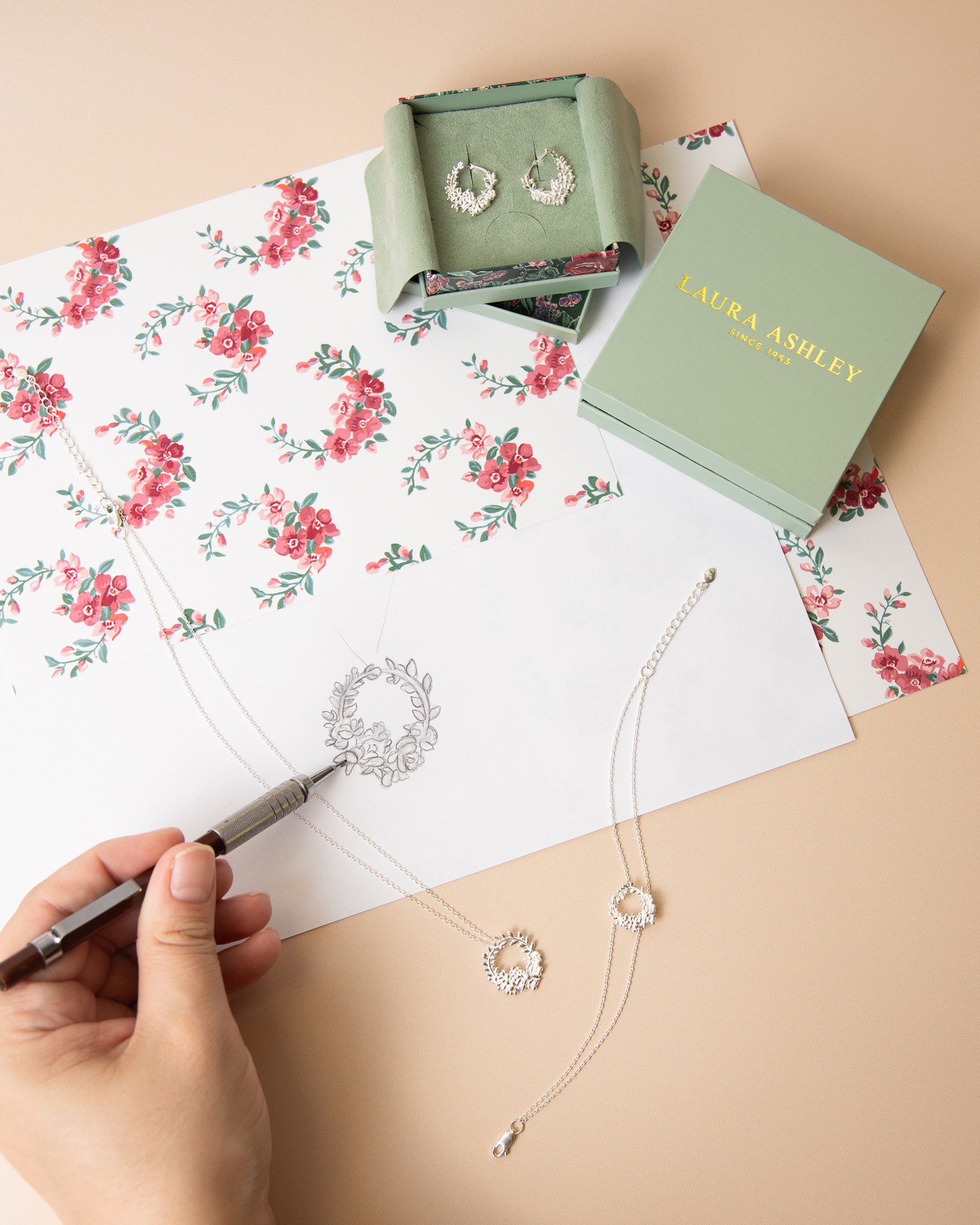 Go behind the scenes of Waters Edge and discover how timeless Laura Ashley prints are transformed into beautiful sterling silver jewellery ✨
From hand-drawn sketches to sustainable materials, every piece is thoughtfully designed and crafted with care — blending heritage charm with modern style.
The new collection is here, and we can't wait for you to see it! Tap the link in bio to explore the full range and treat yourself (or someone special) to something truly unique 💫
#prhjewellery #lauraashley #primrosehilljewellery #lauraashleyjewellery #behindthedesign #recycledsterlingsilver #lauraashleyheritage