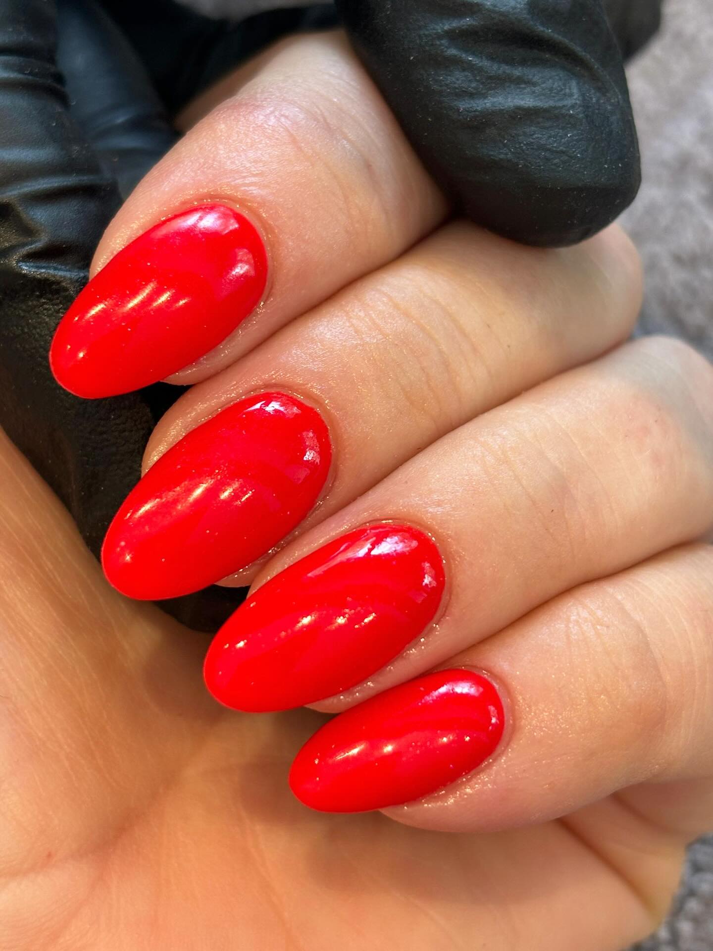 ✨ BIAB is the secret to strong, healthy nails! ✨
✔ Strengthens your natural nails
✔ Helps them grow longer
✔ Chip-resistant & long-lasting
✔ Perfect for a natural or polished look
Book your BIAB appointment today & give your nails the love they deserve 💕
#BIABnails #HealthyNails #NailTech #nails#woking #salon #medispa