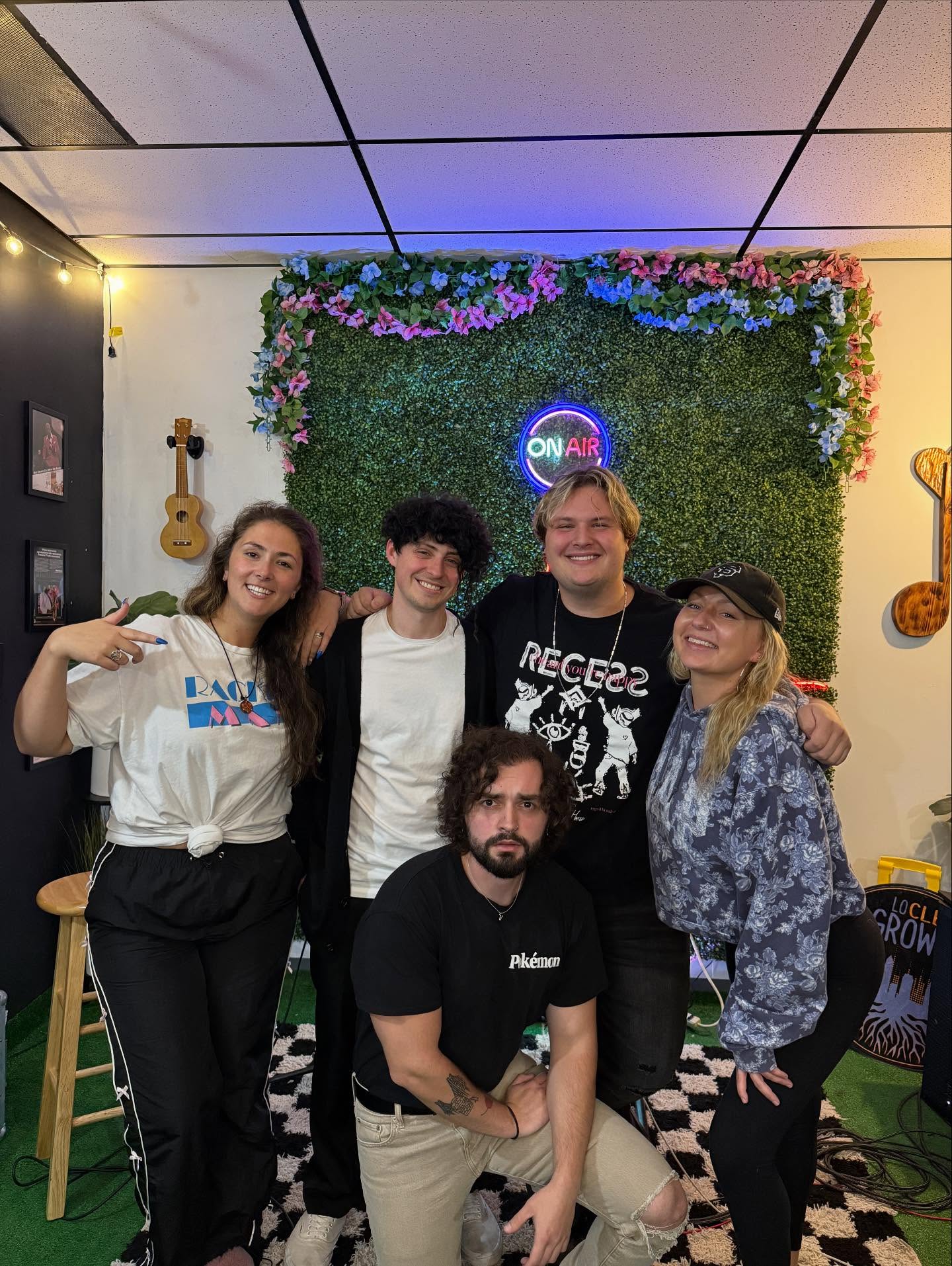 “Hoop with no net? I’m not playin’ here.”
We literally could not stop laughing with Recess in this episode and had to play ourselves off at the end (midwestern goodbye, but make it a podcast).
@recessofficial has inspiring stories and heartfelt music that both captivates and makes you FEEL things. Their next single, ‘Petals’, will be releasing soon, but you can catch it first with us at the end of this episode! Thank you Recess!
ALSO have you gotten your tickets for our show at @crobar1921 on 9/20? Link is in our bio!
#podcast #cle #clevelandartist #cleveland #clevelandpodcast