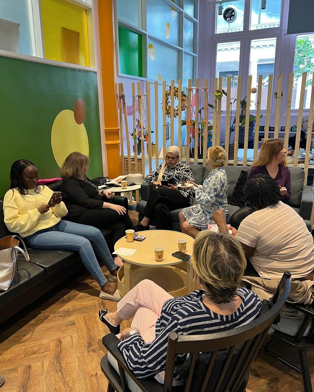 ✨ Our first Women’s Hub after the summer break ✨
Despite the tube strikes, 18 amazing women showed up – some travelling over three hours just to be here. 💪🚇
The energy in the room was electric, the excitement so high, and the joy so real. We laughed, we connected, and yes – it was emotional. 💜
This is what community looks like. This is why we do it. 💫
#WomensHub #Community #StrongerTogether #Sisterhood
