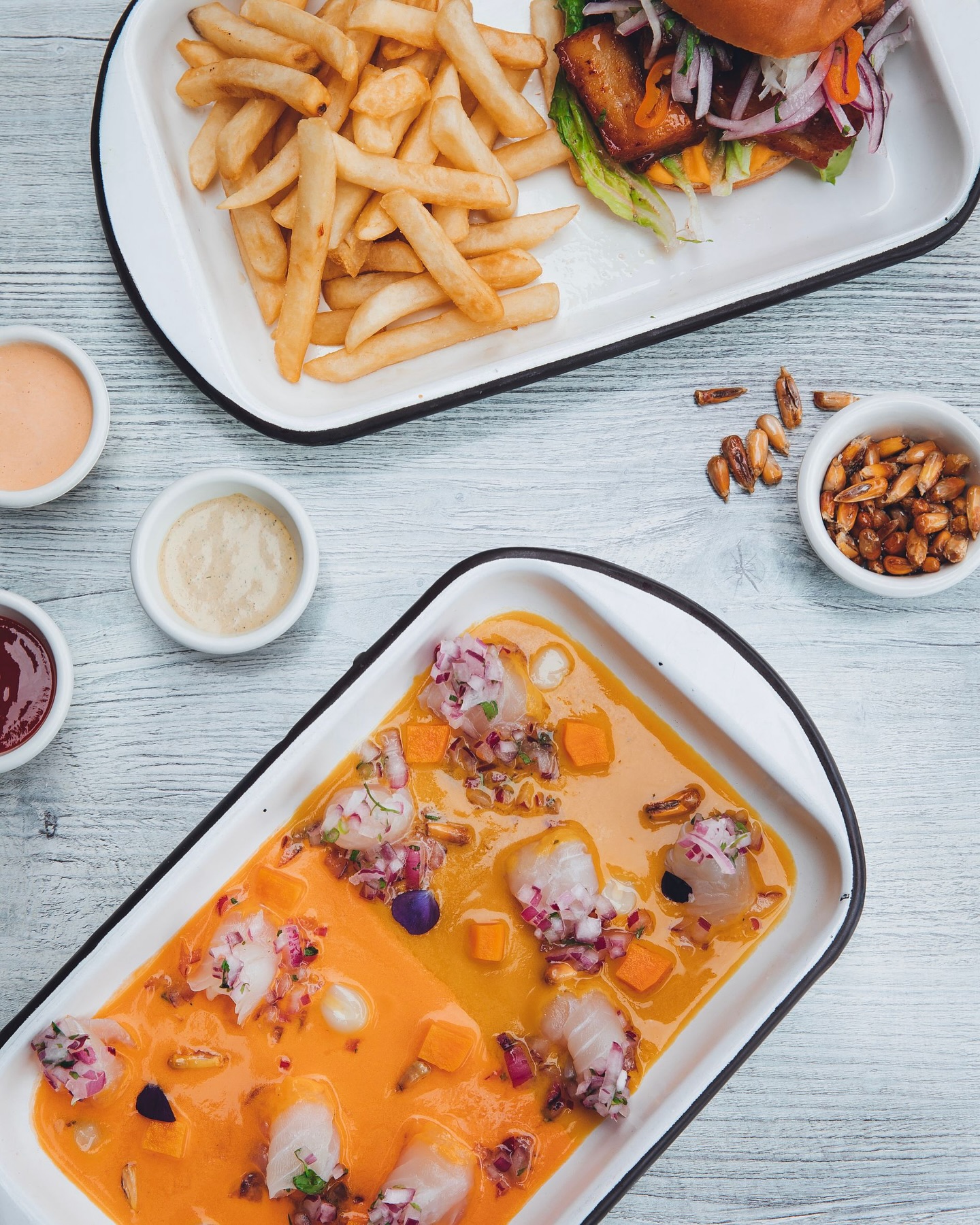 Spotlight @kousineftlauderdale in 📍Ft. Lauderdale, FL.
Wether you’re looking for Peruvian food or looking for fresh, delicious fish, Kousine hits the spot in all the right places.
#ftlauderdalebeach #peruviancuisine #freshfish #oyr #ownyourrestaurant #foodphotography