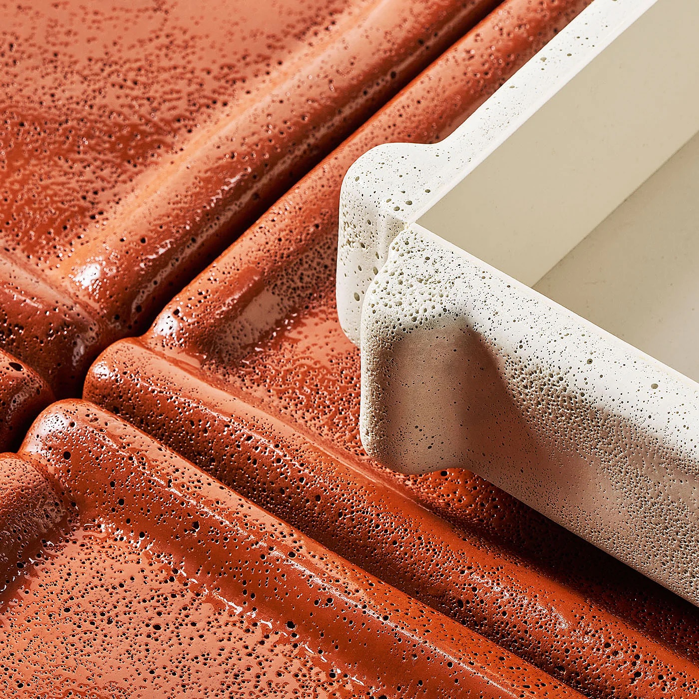 We just came across this amazingly versatile material called CIMENTO® @cimentoofficial
It is a cement composite material, made of a blend of cement and 90% lightweight mineral aggregates and binders to give it incredible lightness.
The unique mixture can be applied to a variety surfaces. There are infinite possibilities….it can be coloured, textured, layered, smoothed & combined with other materials, allowing for huge creative & custom design opportunities.
CIMENTO® give architects and designers explore new possibilities for interiors. From minimal aesthetic to organic or playfully richly textured surfaces. It can be used for furniture, walls and accessories.
#architecturalmaterials #materialites #cement #cementsurfaces #microscreed #interiordesign #decorativesurfaces #craftedinteriors @patricia_urquiola