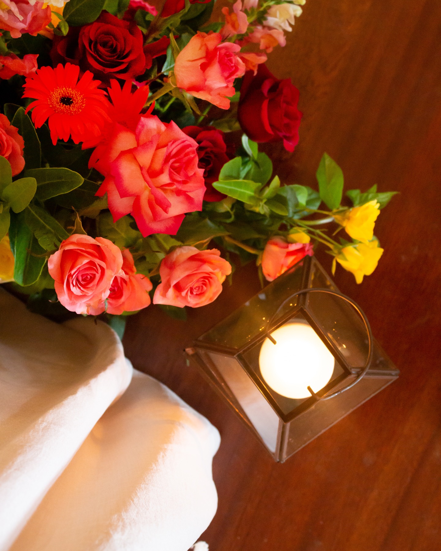 Lush blooms. Intentional styling.
Effortlessly elevated.
@simply_fabulous_events
@theblushingdahlia
@occasional_cakeskzn
@elegantpartyrentals_dbn
@whitelove_photography
#FloralDesign #BespokeWeddings #LushBlooms #ModernRomance #StyledToFeel