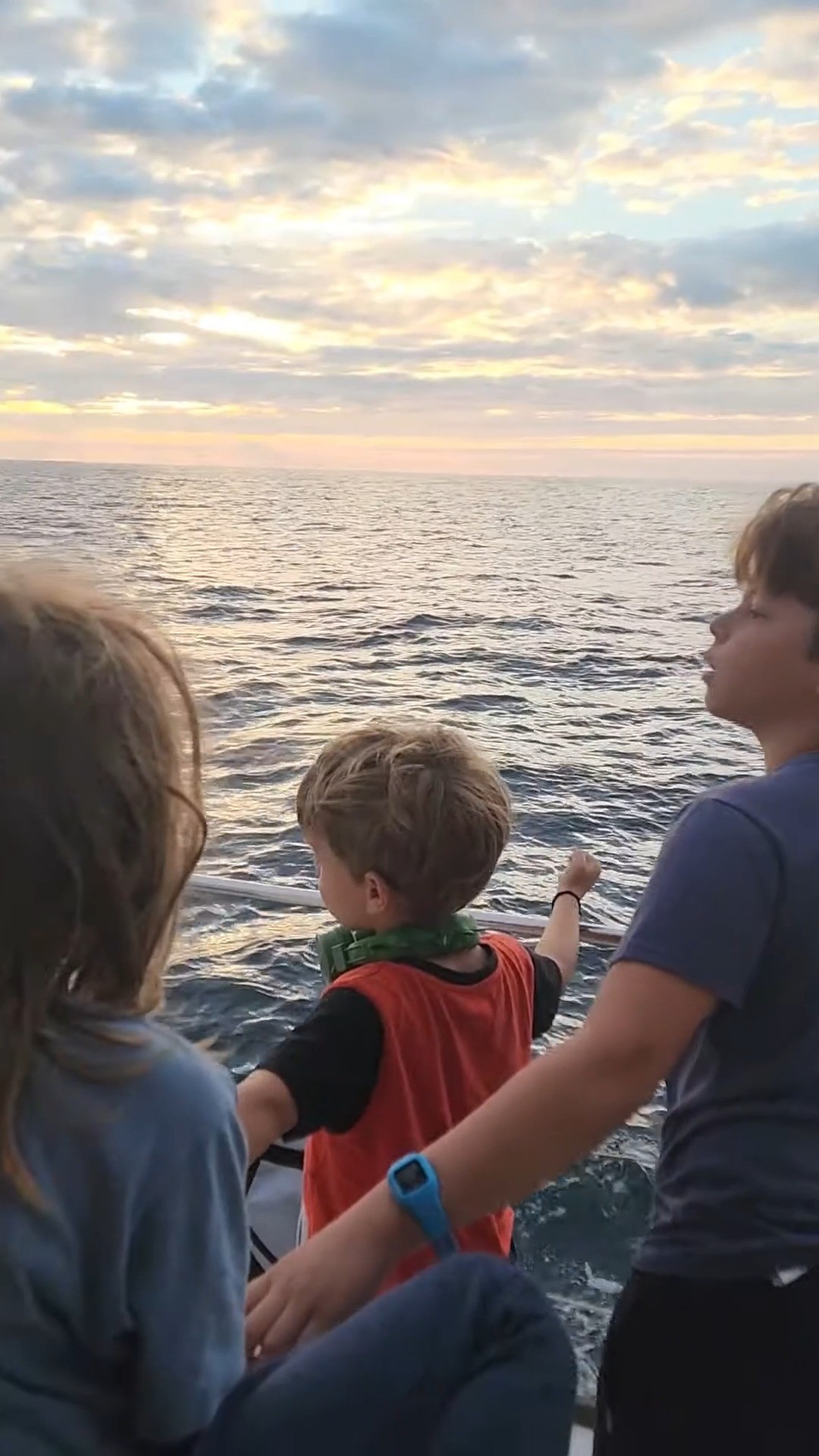 In November 2024, we left the cold Chesapeake in early November and headed south for warmer North Carolina.
1.5 days at sea, rounding Cape Hatteras.
The weather was perfect, the sea was calm, dolphins came to say hello, there was a fresh catch, endless sunsets, and those long night shifts that made it all feel unreal.
.
#SailingLife #CapeHatteras #FollowThe5un #SailingFamily #LifeAtSea #CruisingLife #NomadicFamily #EastCoastSailing #BoatLife #LiveYourDream