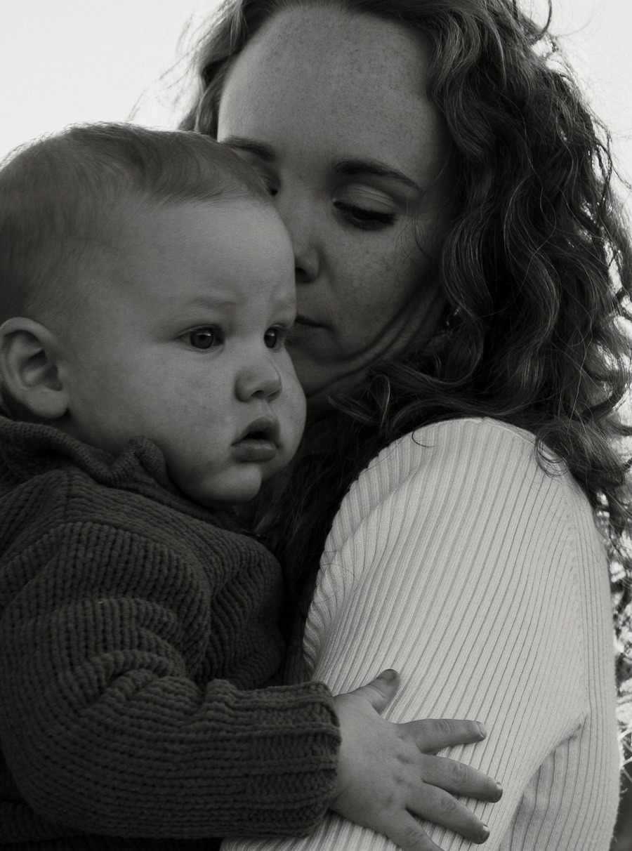 You don’t need a spotless house, a perfect outfit, or even a perfect smile to have photos worth keeping. What matters is this, the way your baby melts into you, the way you hold them close without even realising you’re memorising how it feels. That’s what lasts.
Sarah Joy is Family, Maternity, Motherhood and Newborn Photographer based in Rockhampton, Central Queensland.
#rockhamptonphotographer
#rockhamptonfamilies
#rockhamptonmums
#connectionoverperfection
#documentaryfamilyphotography