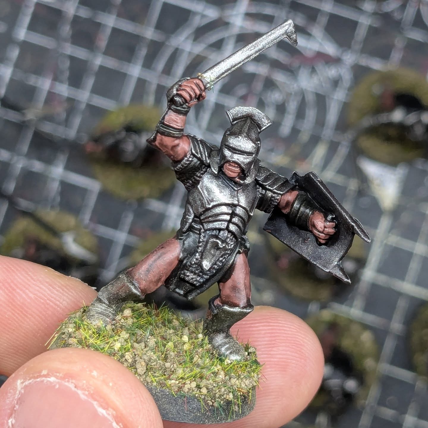 Here's some Uruk-hai my guy. Never really painted much TLOTR, but this friendly fella was a joy. Looks like more plastic is back on the menu
#warhammer #warhammerofficial #warhammercommunity #thelordoftherings #mesbg #paintingwarhammer #paintingminiatures #miniatureart #gamesworkshop #citadelpaints #citadelminiatures