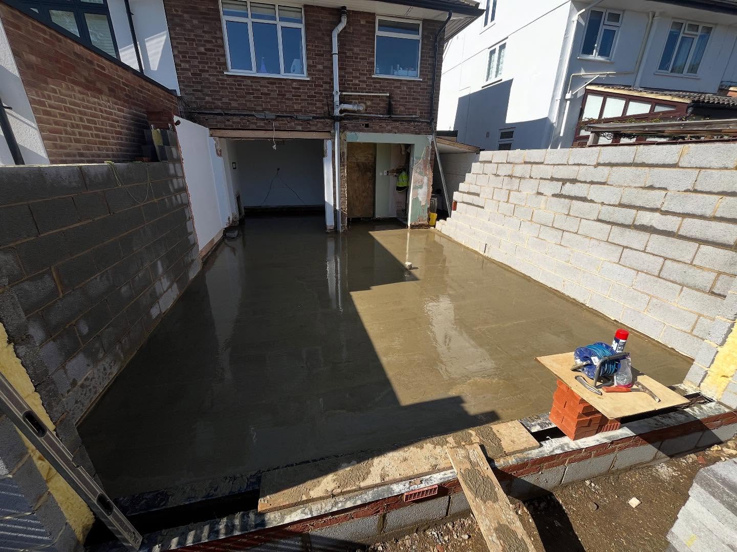 Extension progressing at a steady pace blockwork going up and oversite prepared and concerted thanks @baseconcreteherts for the swift service old extension demolished getting ready for steel work and blockwork completion then on to the roof. #alderson #building #blockwork #brickie #demolision #concerete