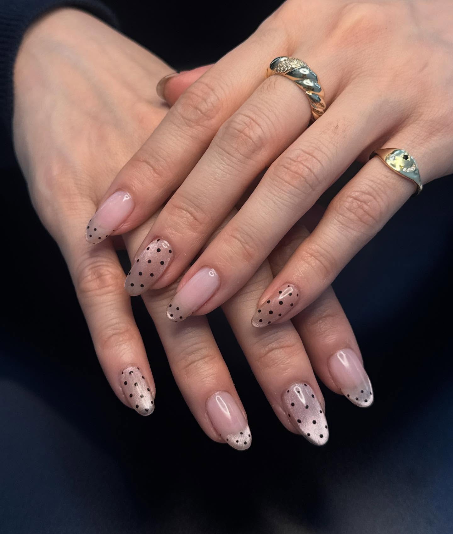 Because plain nails are just too basic 😉🎀
•
•
•
•
#summernails #naturalnails #nailsoftheday #nailstagram #boston #nails #bostonnailsalon #bostonnailart #brookline #bostonuniversity #hardvarduniversity #wentworthuniversity #hardgelnails #leopardnail #mcphsuniversity #fallvibenaildesign #northeasternuniversity #brooklinesalons #beautynails #nailsbeat