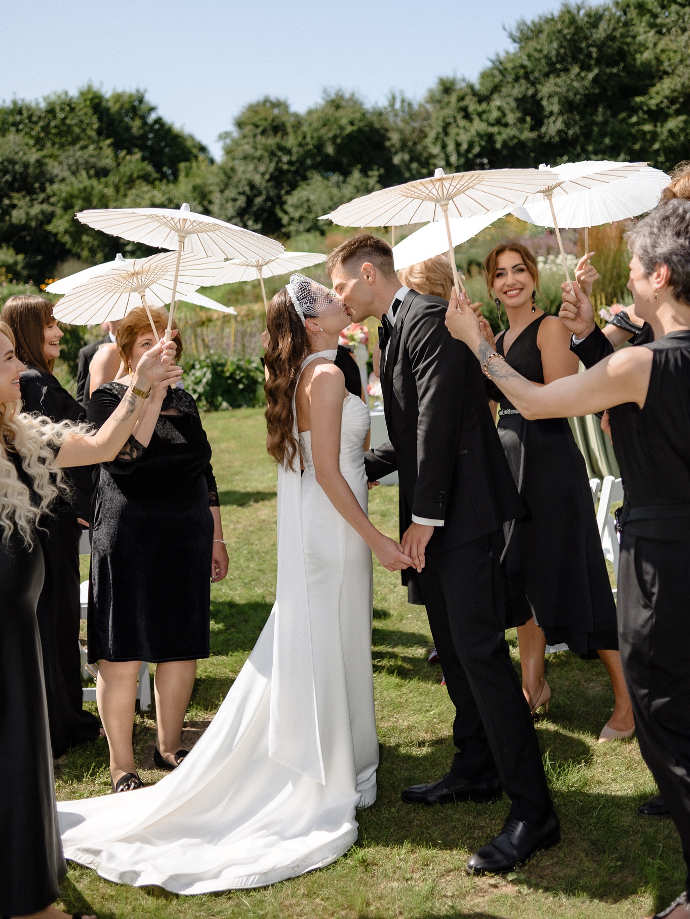 Intensyvi vasara ir daug nuostabiai gražių istorijų laukia savo valandos, štai vieną iš jų - Robertos ir Areto diena ✨
