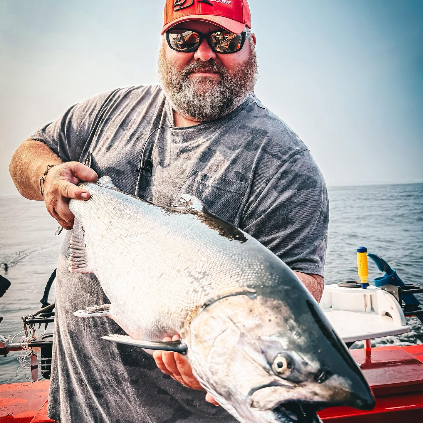 The fishing has been on fire up at @westview_marina_tahsis 🔥
Mike got a beautiful Chinook in the net running a Blue Gold O’ki flasher paired with a @luhrjensenfishing Flash Fly. We’ve also had great success with the Double UV Coyote flasher and mixing in the Coyote 3.5 Gold Nugget, along with the @gibbsfishing 3.5 G-Force Green Herring Aid from the Nickel Back Shimmer Series.
Hard to beat days like these on the west coast. 😎
#BCOSF #WestviewMarina #ChinookFishing #SalmonFishingBC #sportfishing
