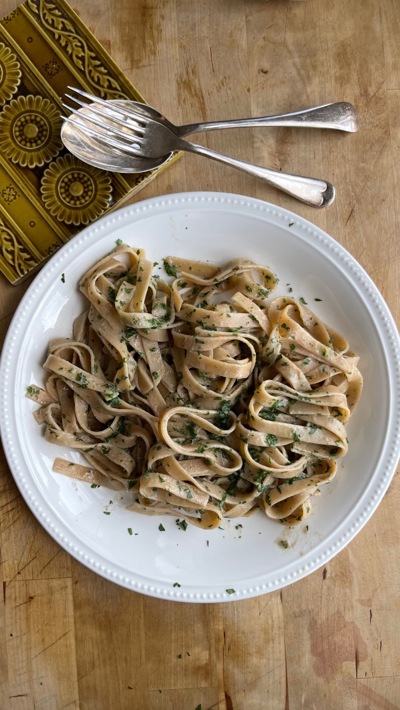 Anchovy Butter Tagliatelle with a Truffle Dust Pangrattato 😍
The weather has turned and we are craving something nutritious, filling and luxurious for these rainy days.
This recipe is so easy and is high in protein with @sunnyandlunaeats Lentil Tagliatelle. Anchovies, parsley and butter are all you need to make this classic simple sauce, which you can elevate with a pangrattato topping with @truffleguys best selling Truffle Dust.
You’ll need -
Sunny & Luna Lentil Tagliatelle
4 great quality anchovies from a jar (in oil)
80g unsalted butter
A big handful of parsley
Breadcrumbs (you can make them yourself or just buy the pre-made ones
Extra Virgin Olive Oil
Truffle Guys Truffle Dust
Prepare the pangrattato first - put breadcrumbs into a pan with a drizzle of olive oil and toast until golden, remove from the heat and into a bowl. Sprinkle a little truffle dust into the crumbs, and toss to combine. Taste as you go and keep adding until you’ve got the right level of truffle for your taste.
Roughly shred the parsley and cube your butter.
Cook the tagliatelle in a pan of salted boiling water for 3 minutes (you want it to be al dente as it will keep cooking in the residual heat!)
Meanwhile, melt your butter in the same pan as you toasted the breadcrumbs, and add the anchovies to the melted butter. Whisk together until they completely break down into the sauce. Once the tagliatelle has been cooking for 3 minutes, use tongs to transfer it immediately into the butter along with the parsley.
Combine using the tongs, and plate up. Sprinkle the crumbs to top!
You can find all these ingredients on @ocadouk 💜