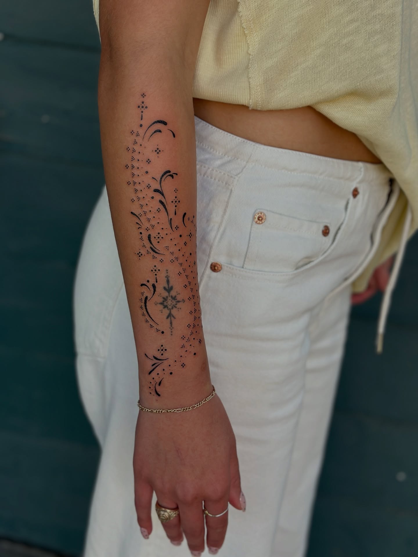 Got to do this really fun ornamental arm design around an existing piece that was done by another artist. Would love to do more like this! β₯οΈπ Dm to book or head to my bio for a booking link πβ¨ Done @silverdoor___
.
.
.
.
#ornamentaltattoo #ornamentaltattoos #austintattoo #austintattooartist #atxtattoo