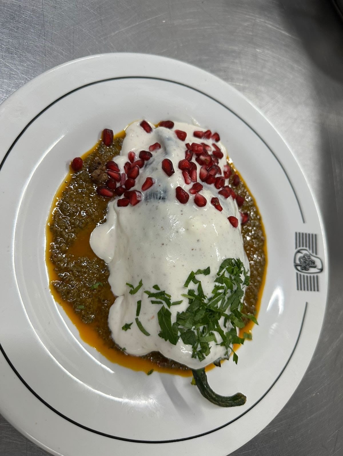 Comer un buen #chileennogada es de los mejores placeres de la vida!!! Y esta temporada lo sabemos #gastronomia #gourmet ya sea capeado o no! Aquí hay para todos @churrascos_by_buen_bife @churrascos.restaurants