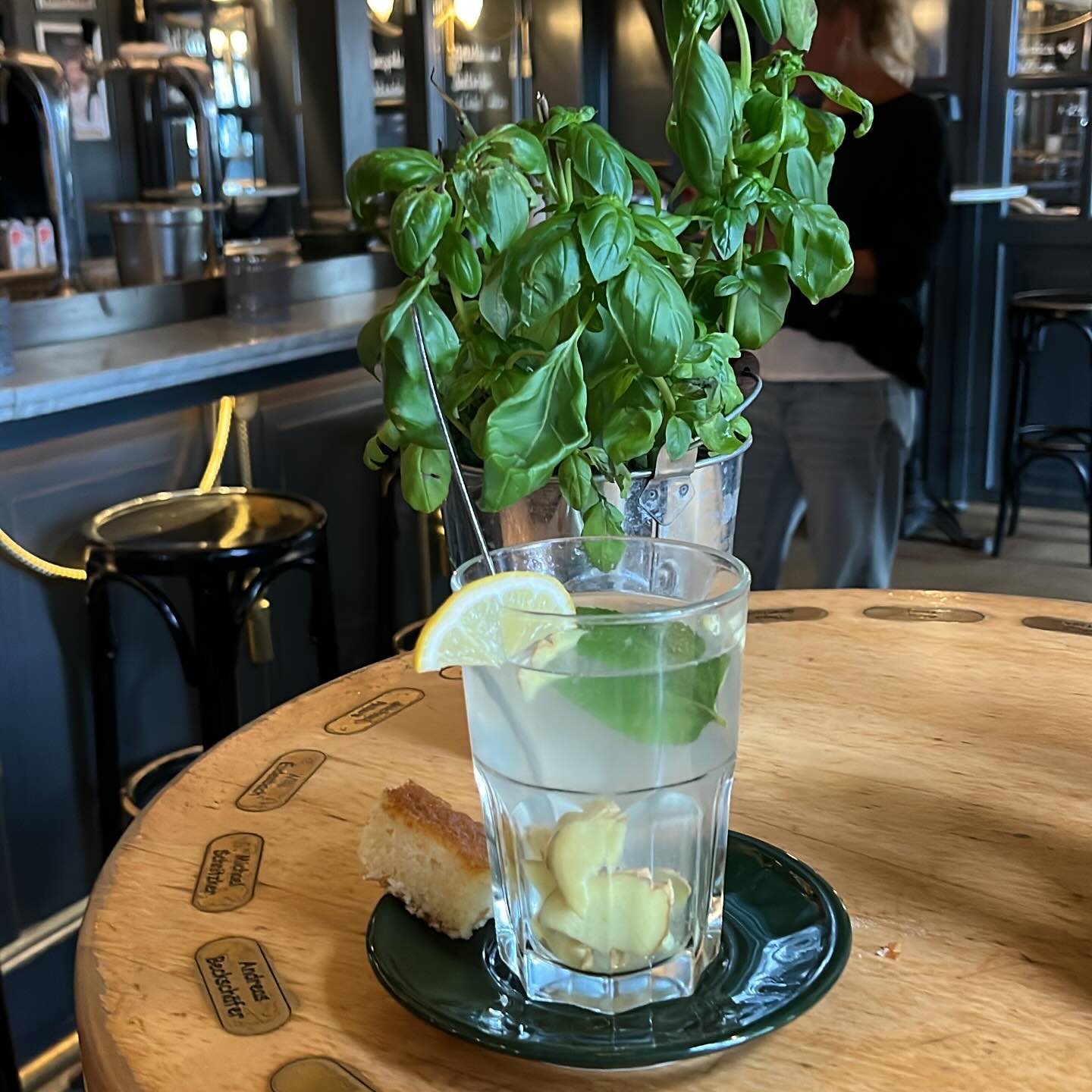 Wir starten gesund ins Wochenende #teewetter #ingwer #gräfrath #kaffeehaus